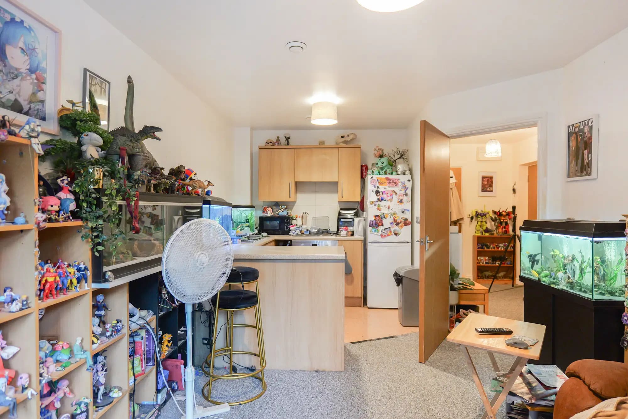 property photo 3 of 20