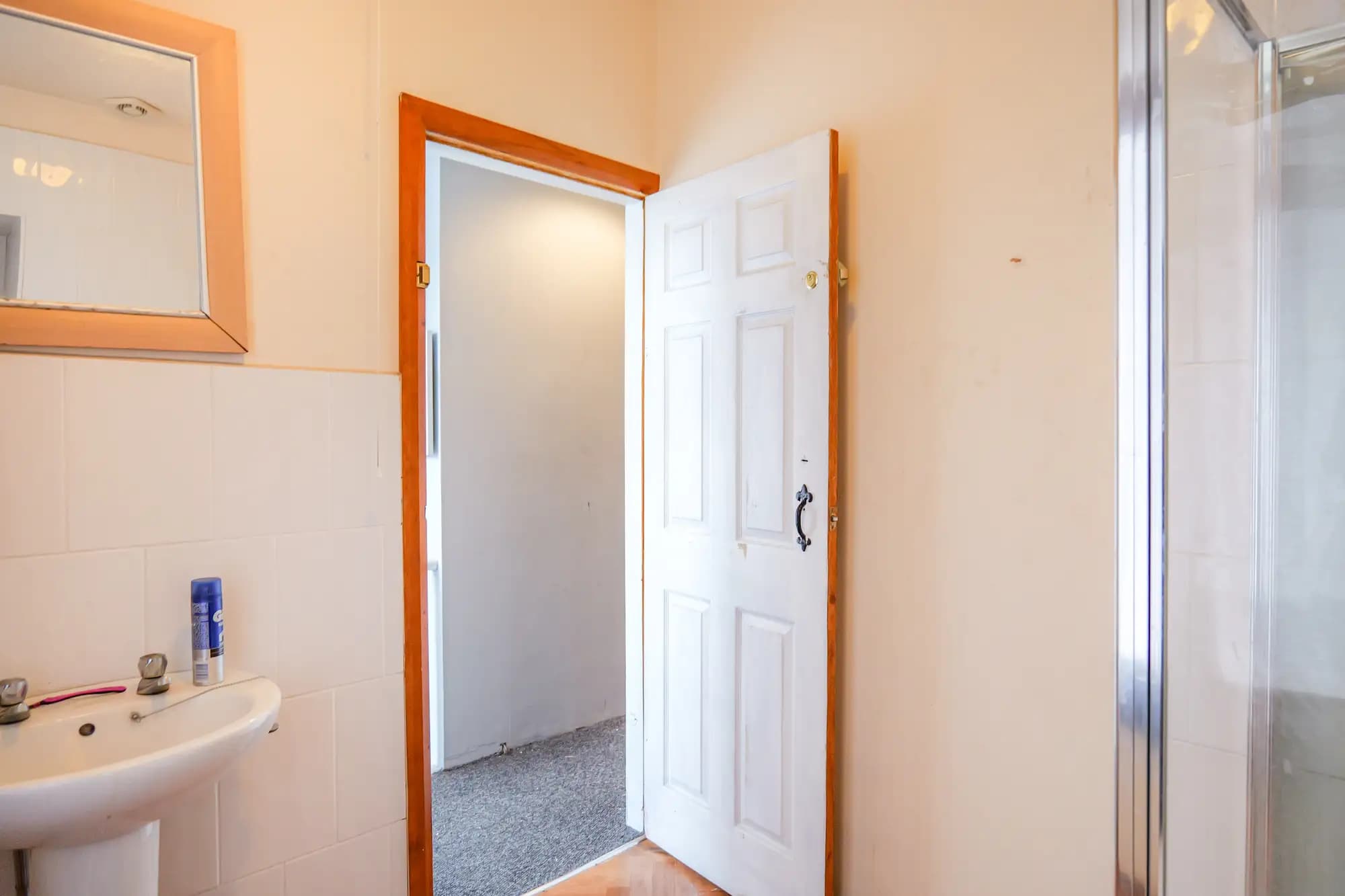 property photo 8 of 39