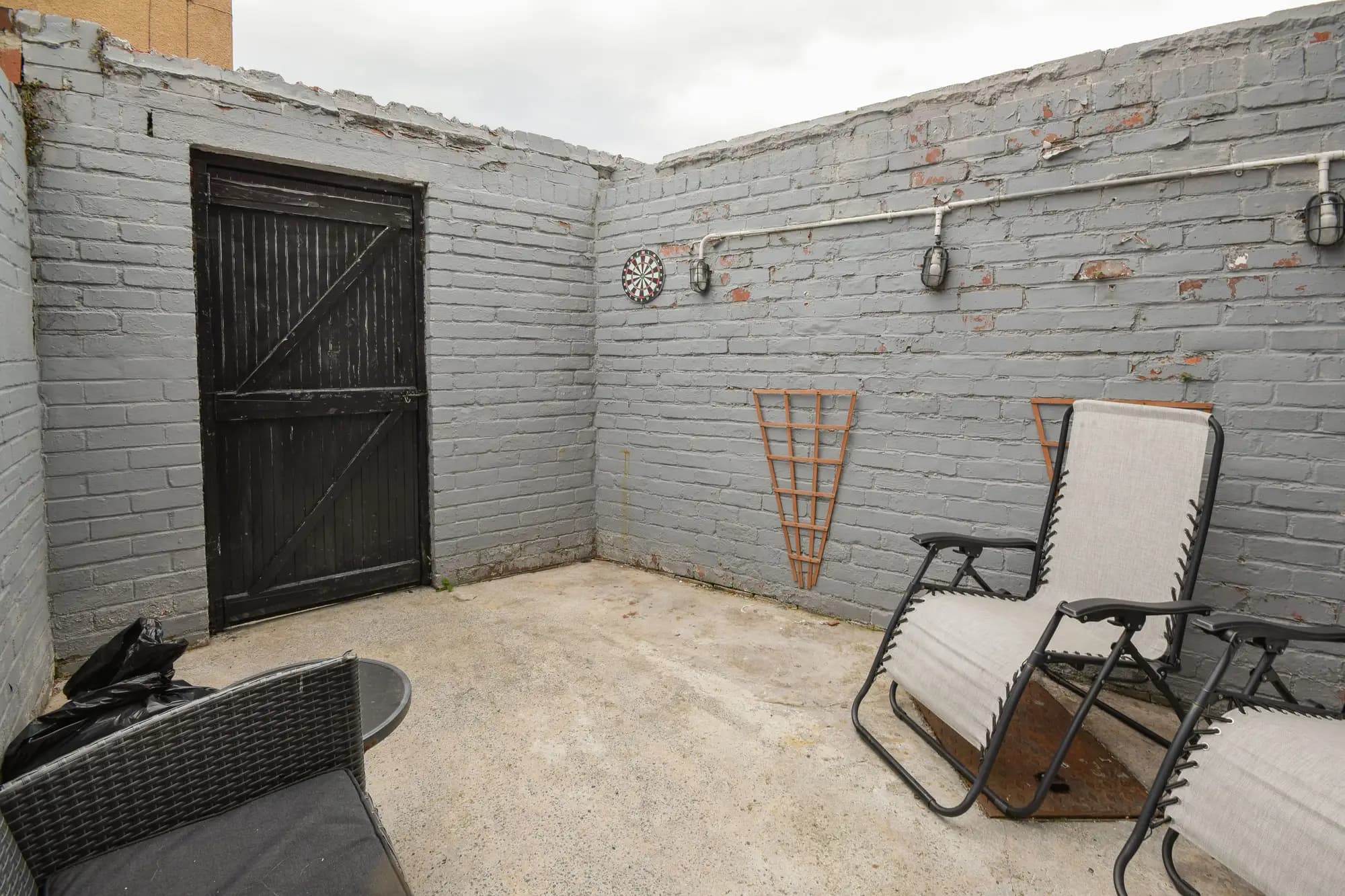 property photo 13 of 15