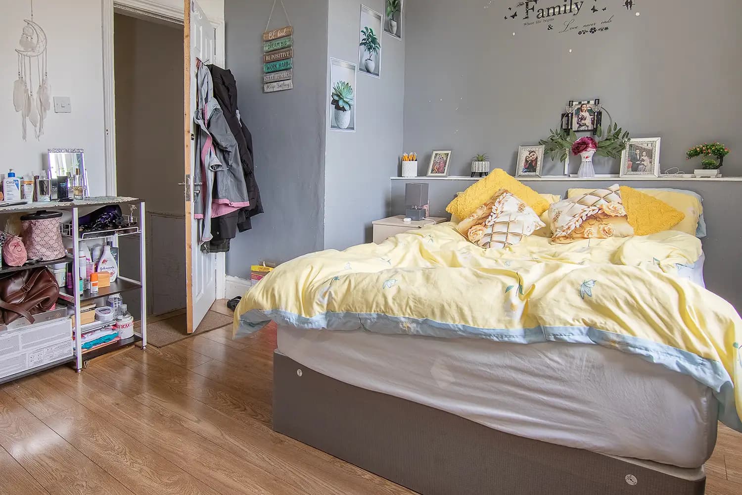 property photo 61 of 118