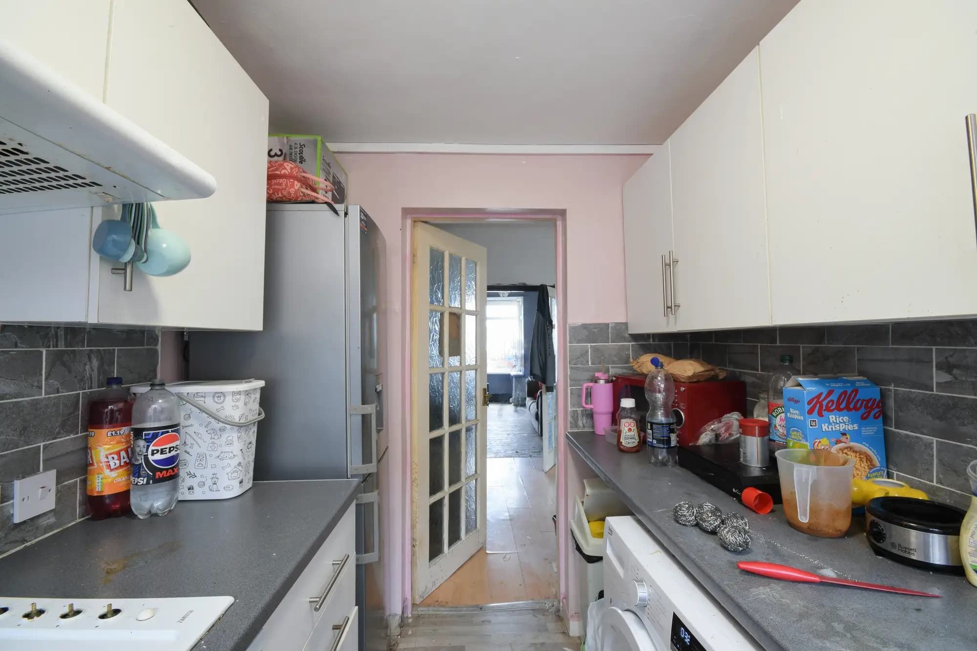 property photo 8 of 16