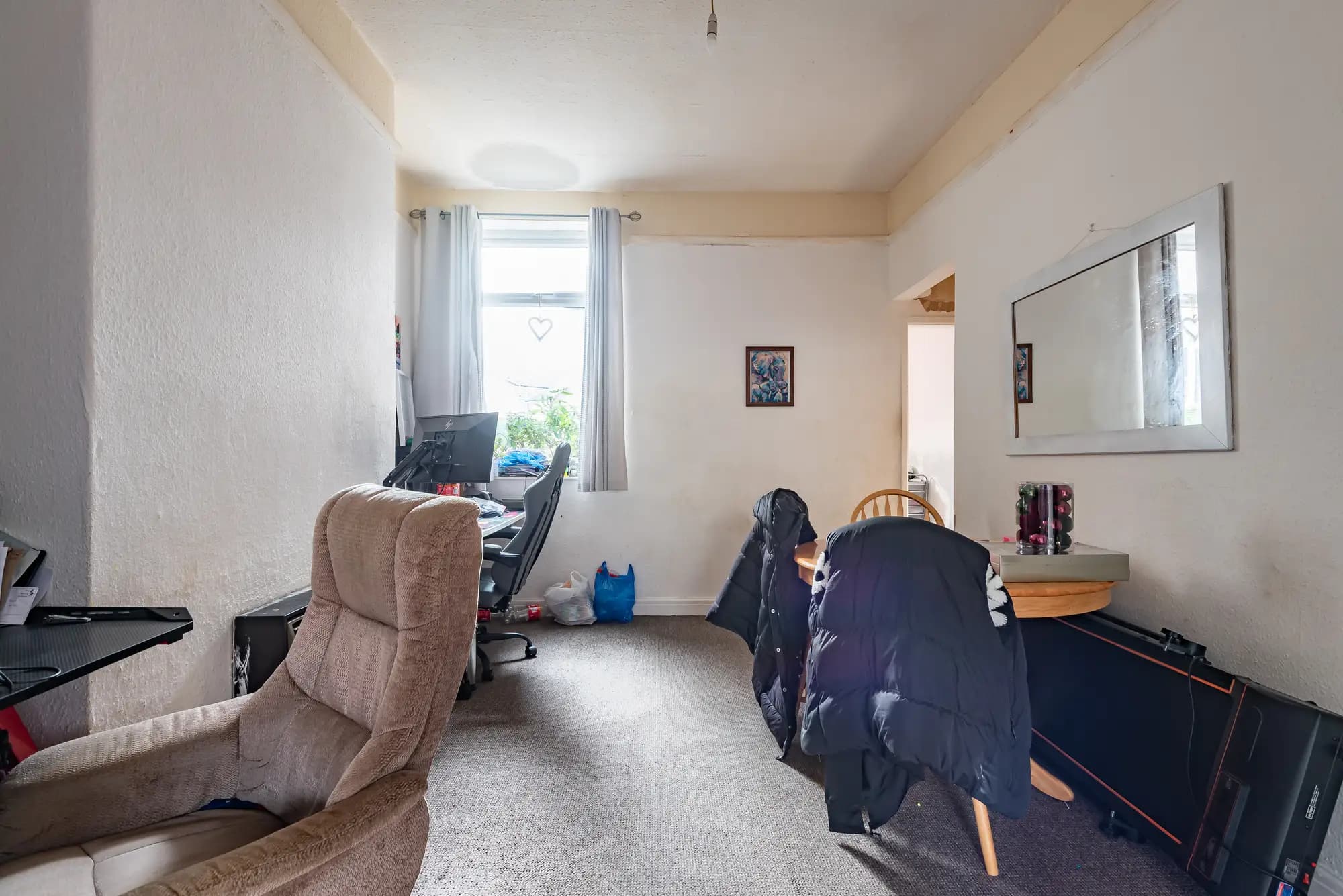 property photo 8 of 29