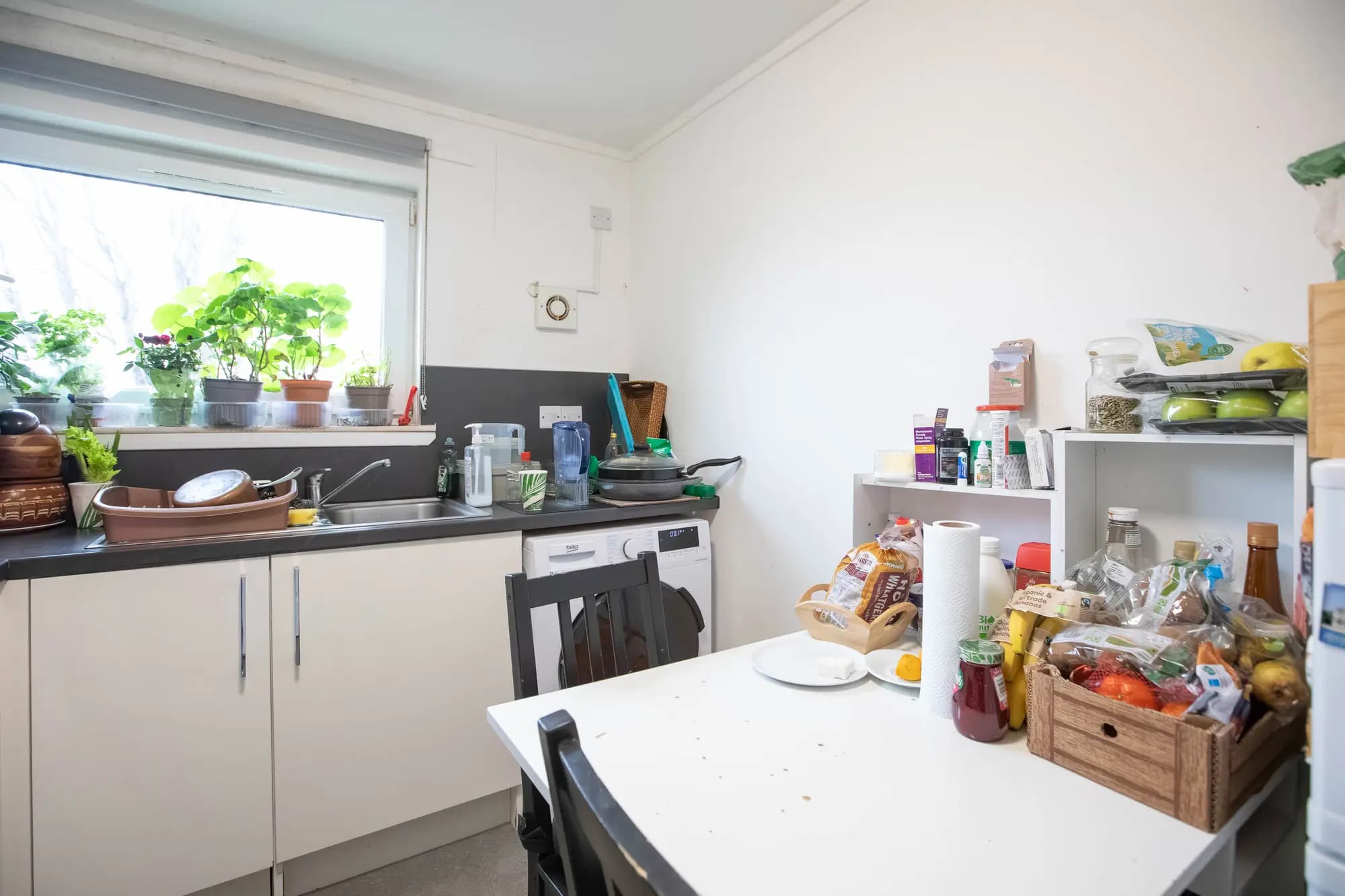 property photo 10 of 28