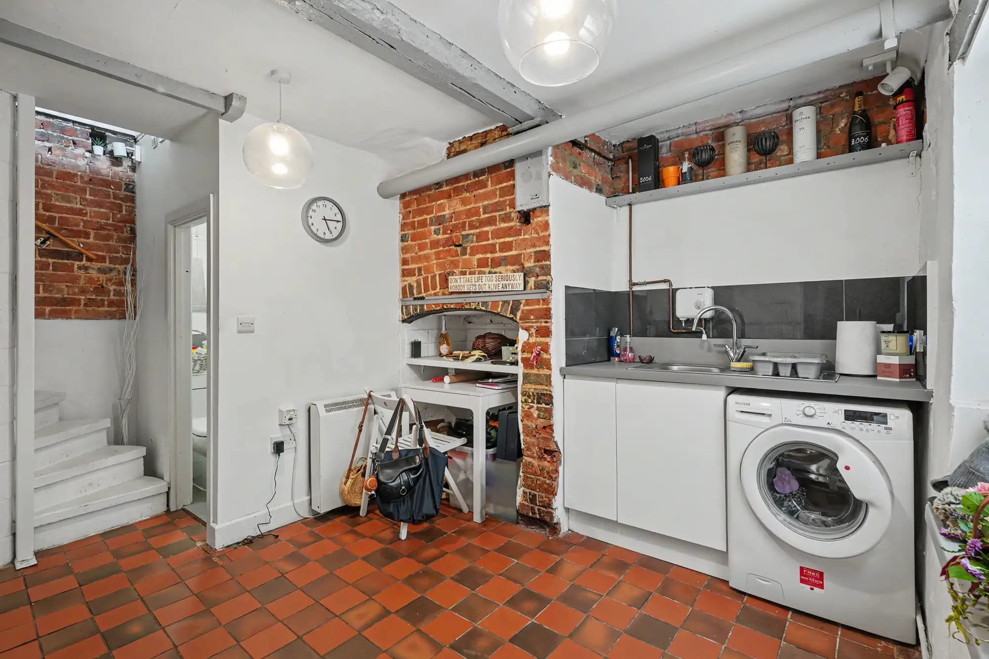 property photo 5 of 13