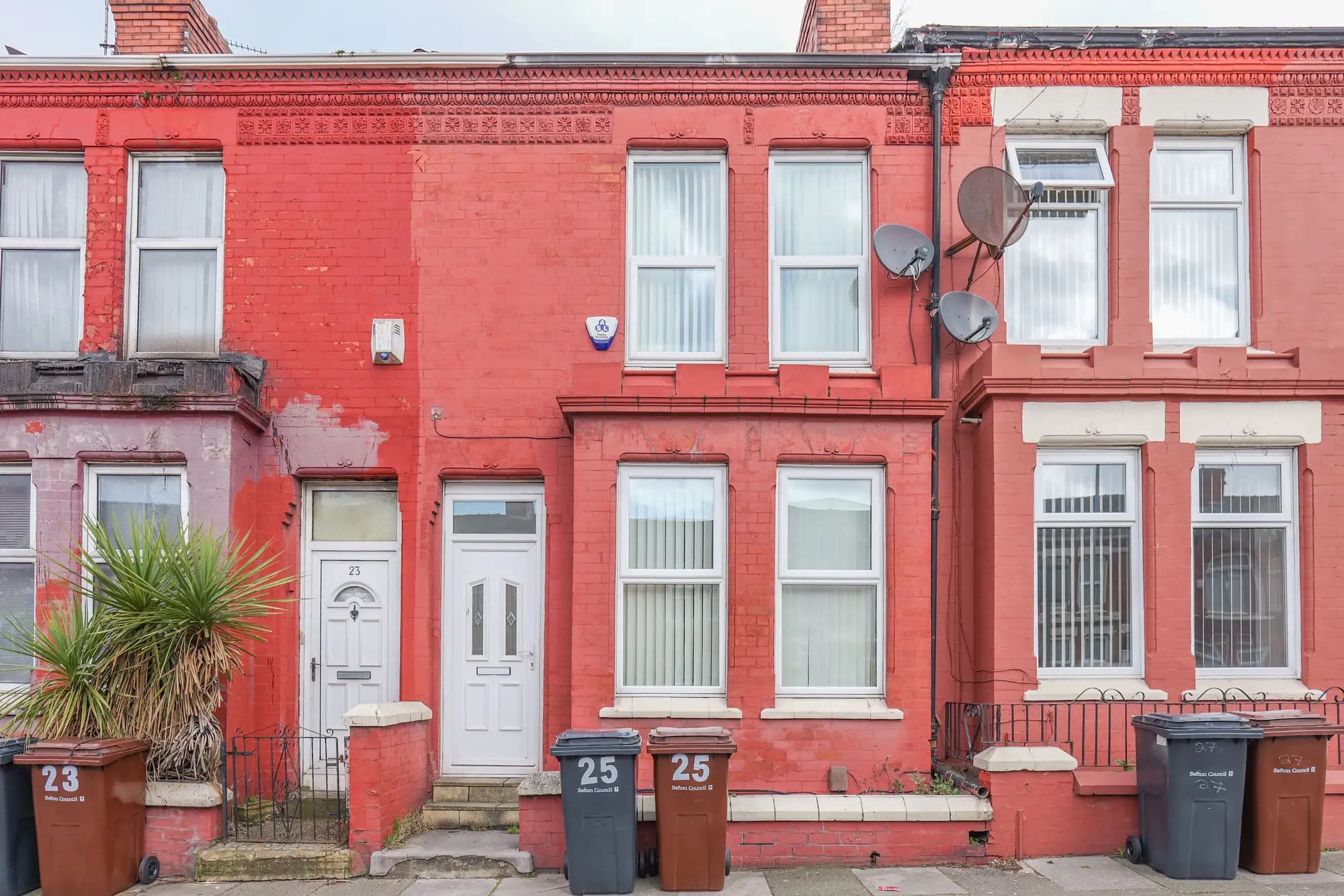 property photo 1 of 33