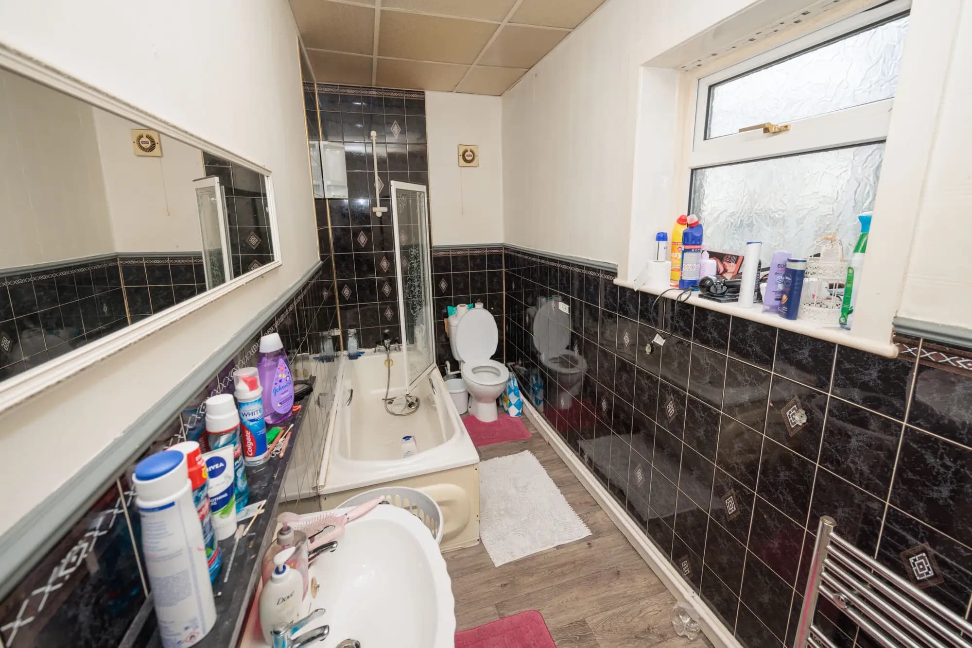 property photo 13 of 30