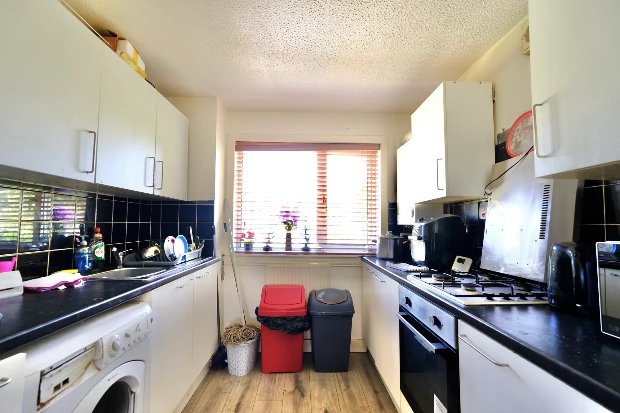 property photo 4 of 18