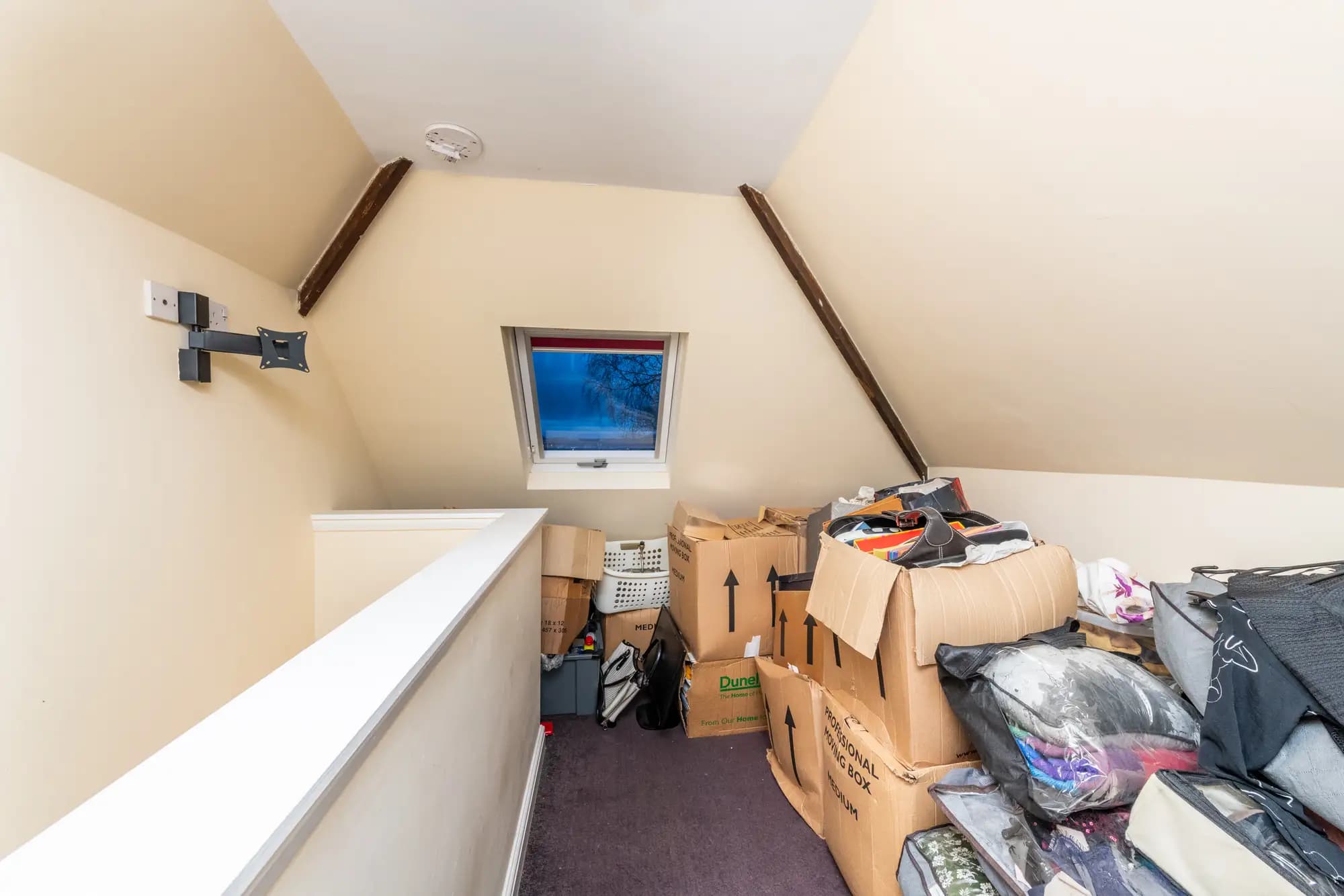 property photo 20 of 34