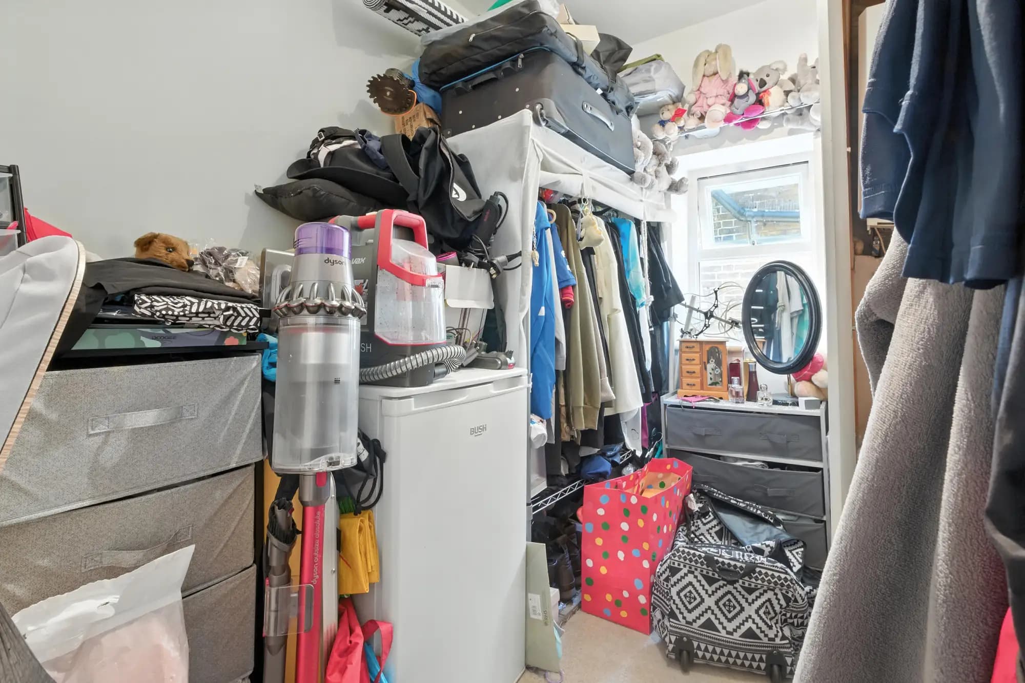 property photo 14 of 19