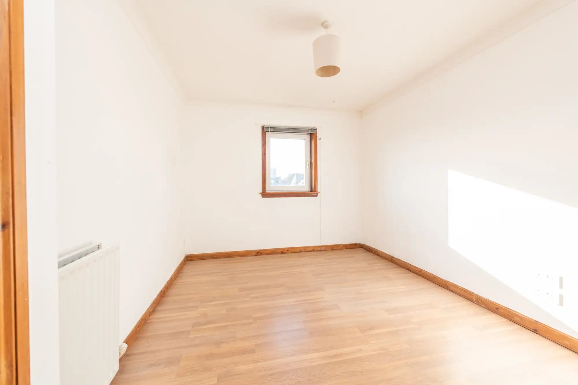 property photo 13 of 30