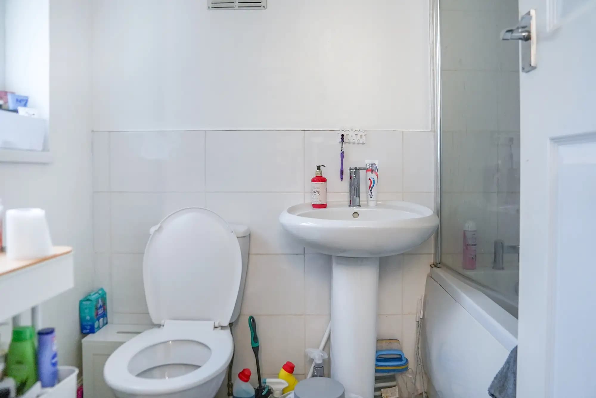 property photo 11 of 26