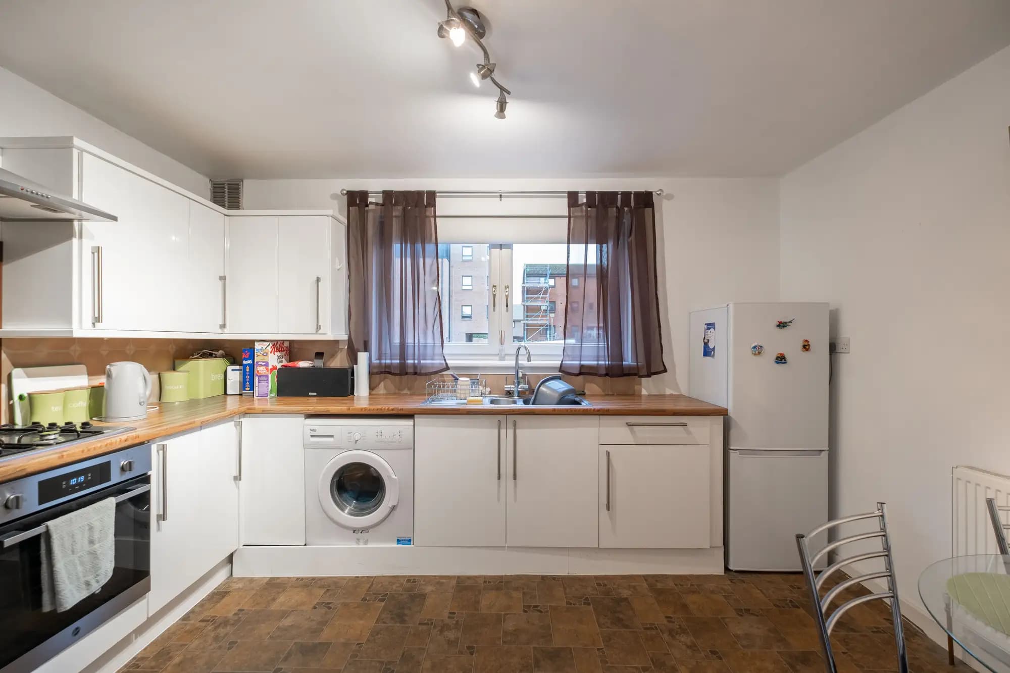 property photo 5 of 29