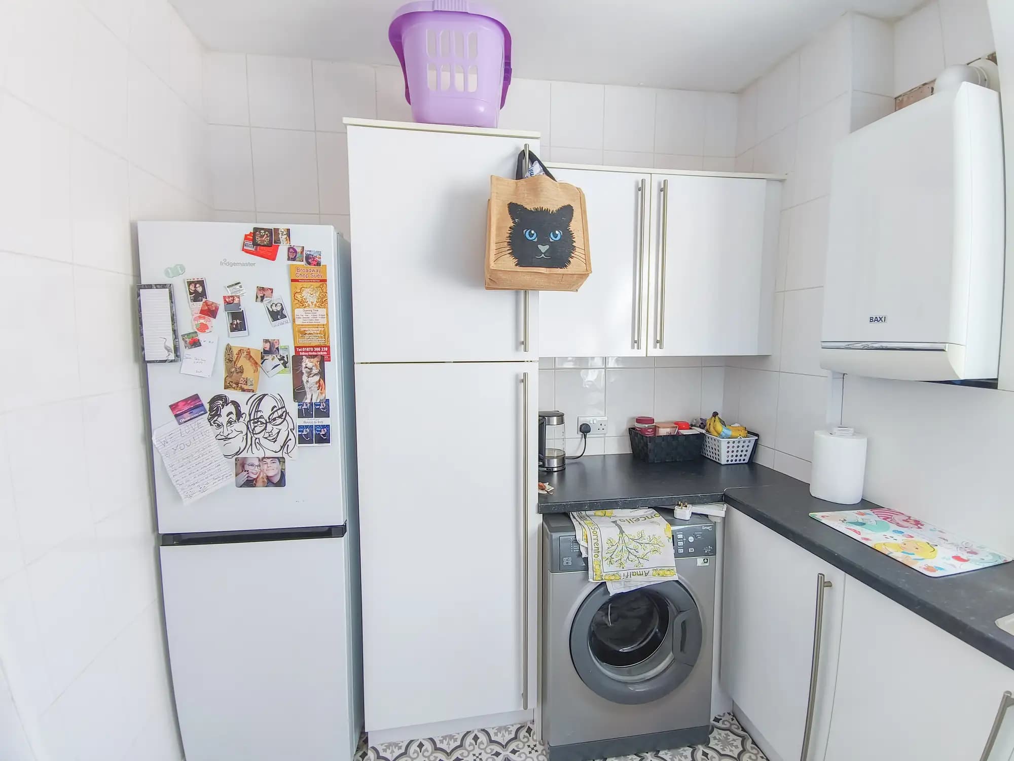 property photo 5 of 18