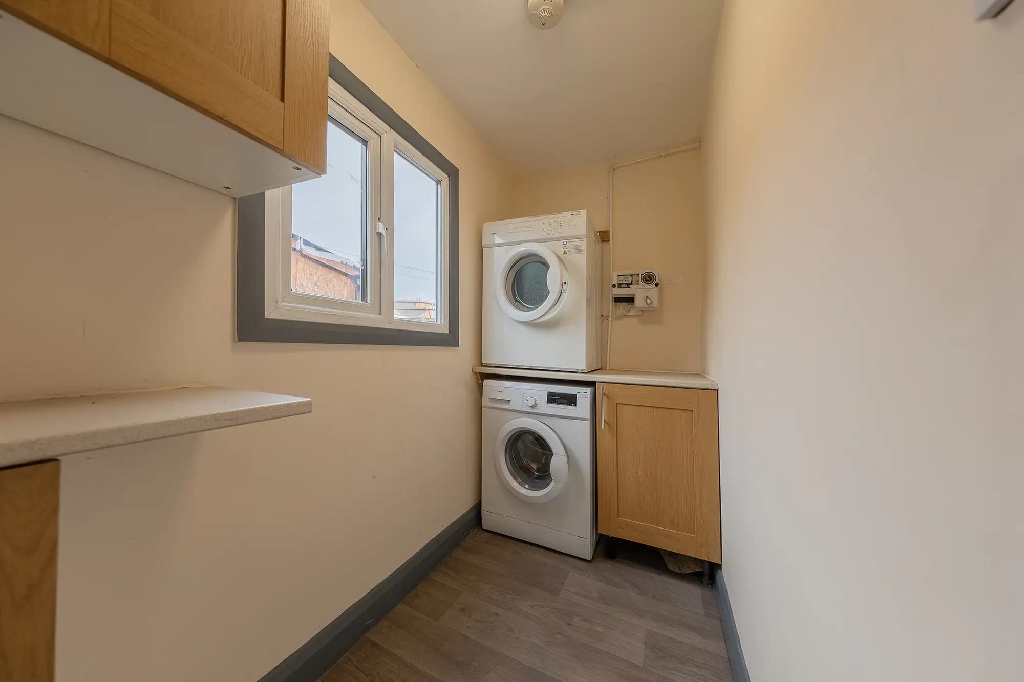 property photo 8 of 38