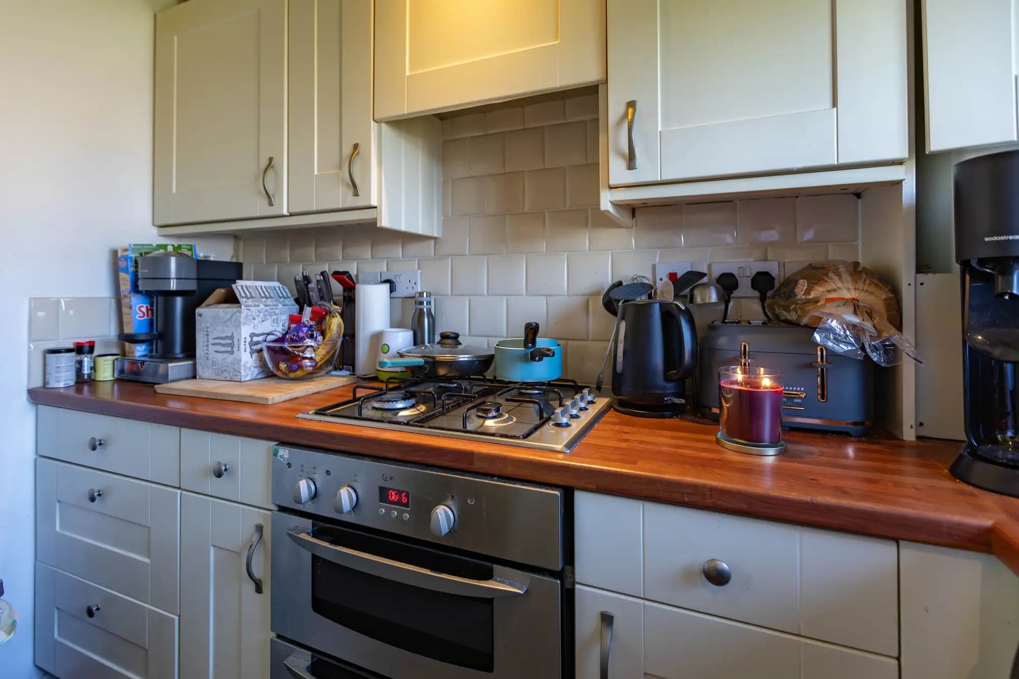 property photo 6 of 26