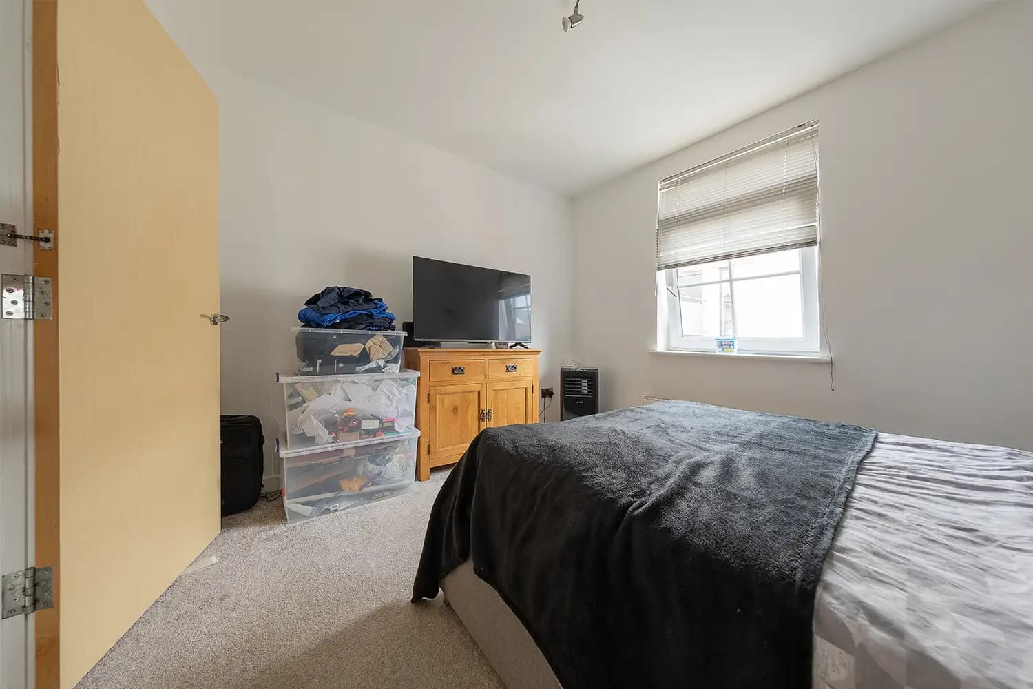 property photo 14 of 19