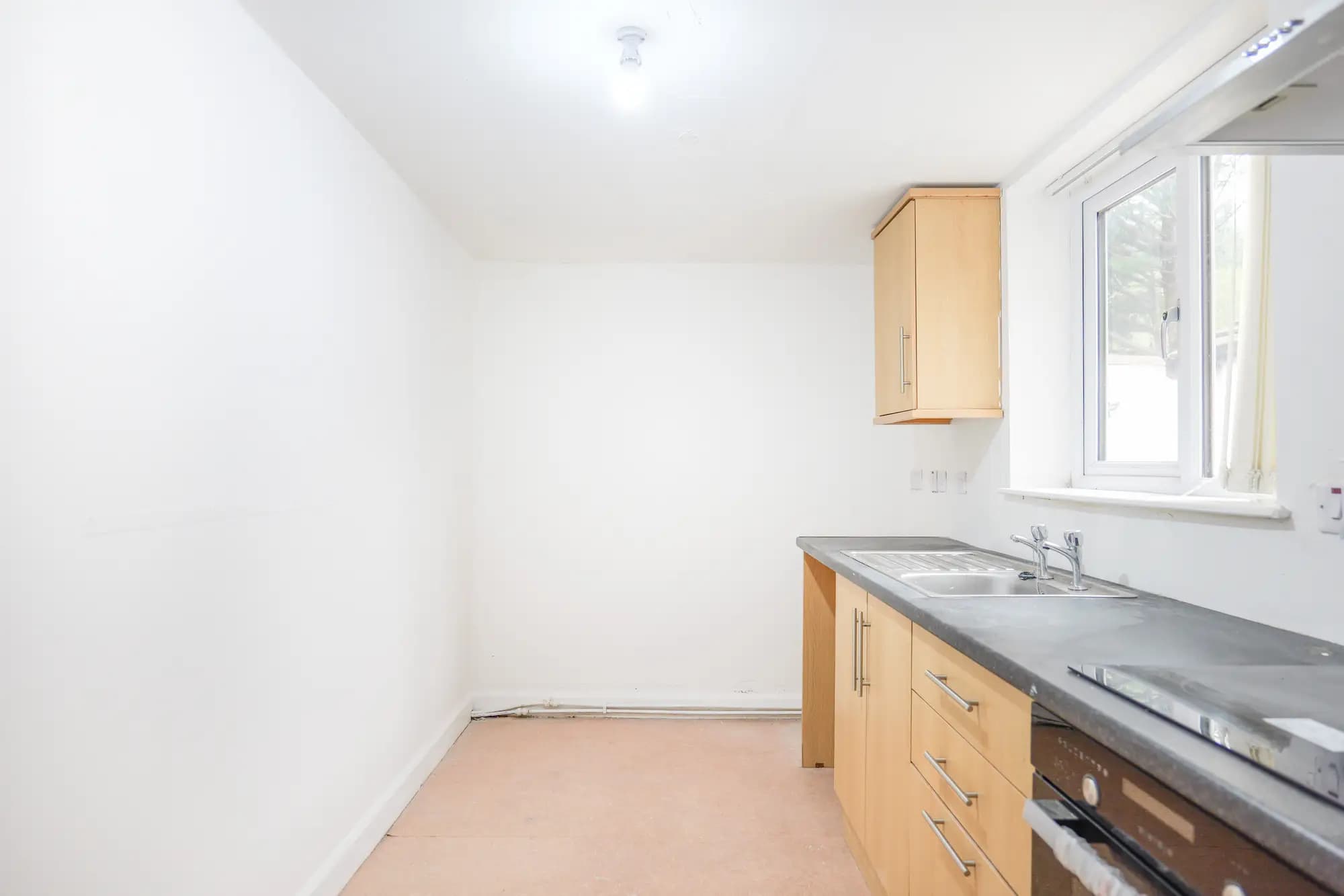 property photo 10 of 30