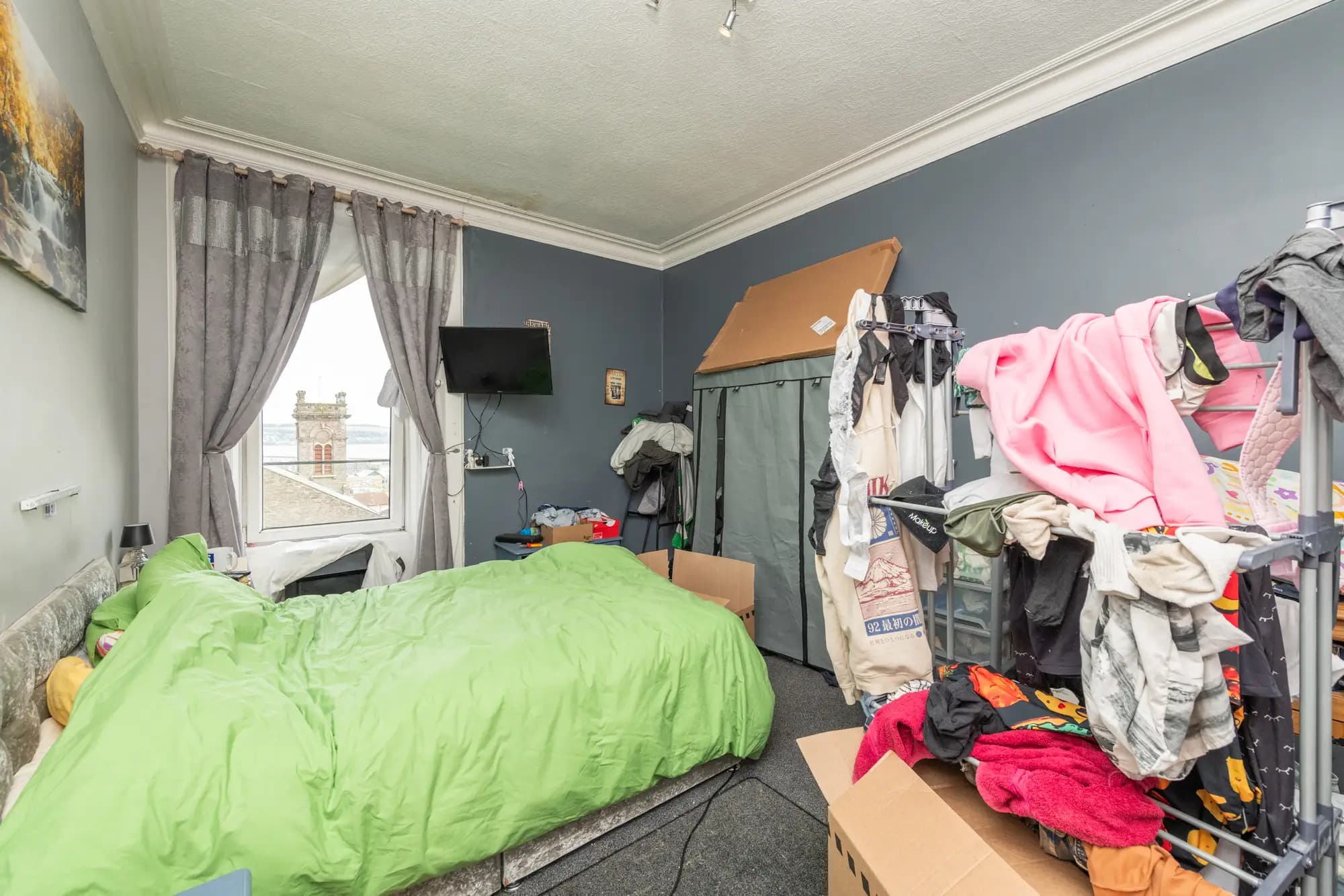 property photo 11 of 24
