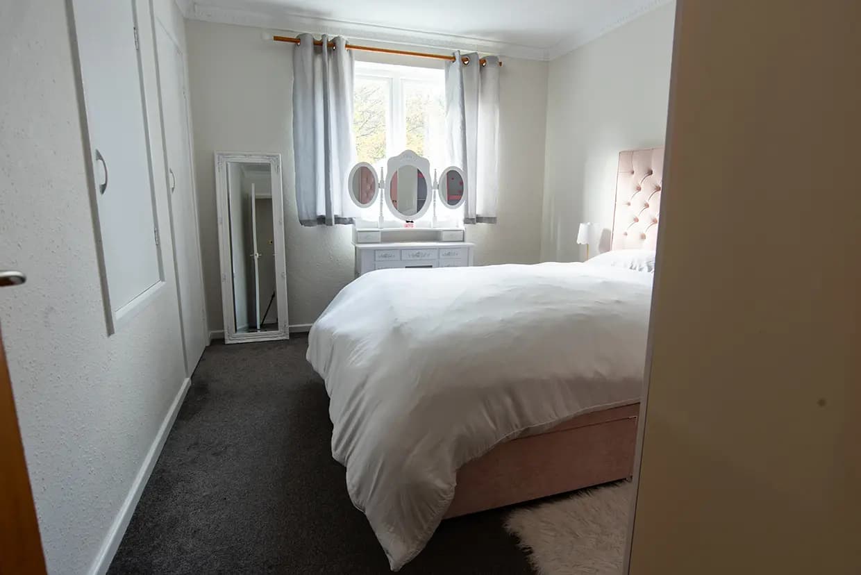 property photo 13 of 22