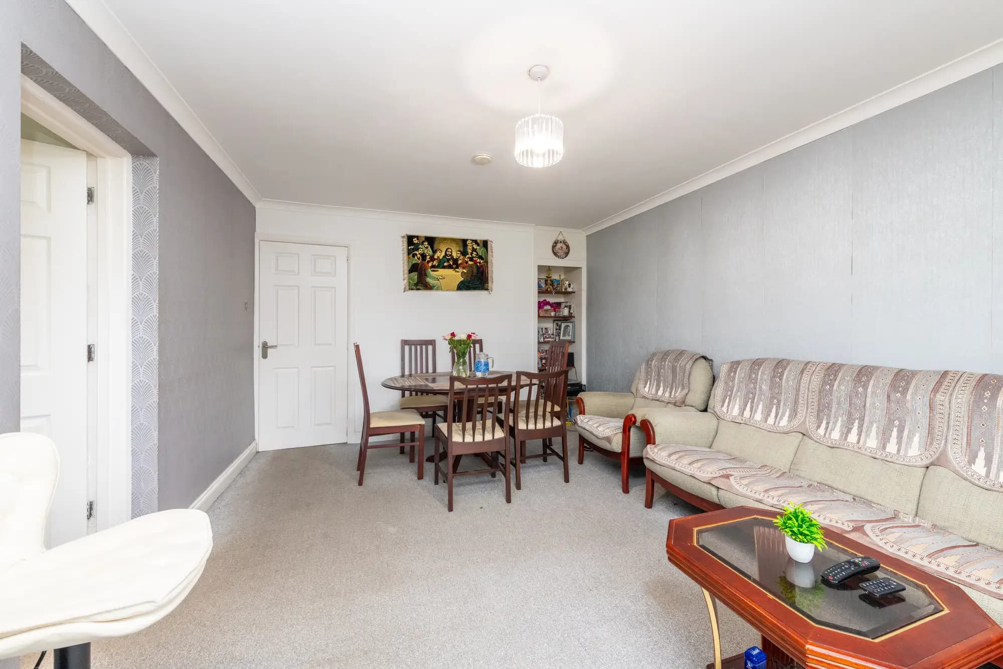 property photo 4 of 26