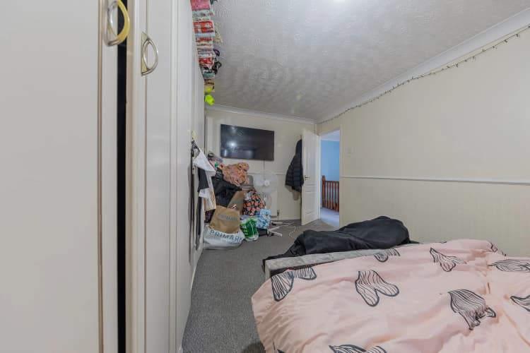 property photo 20 of 28