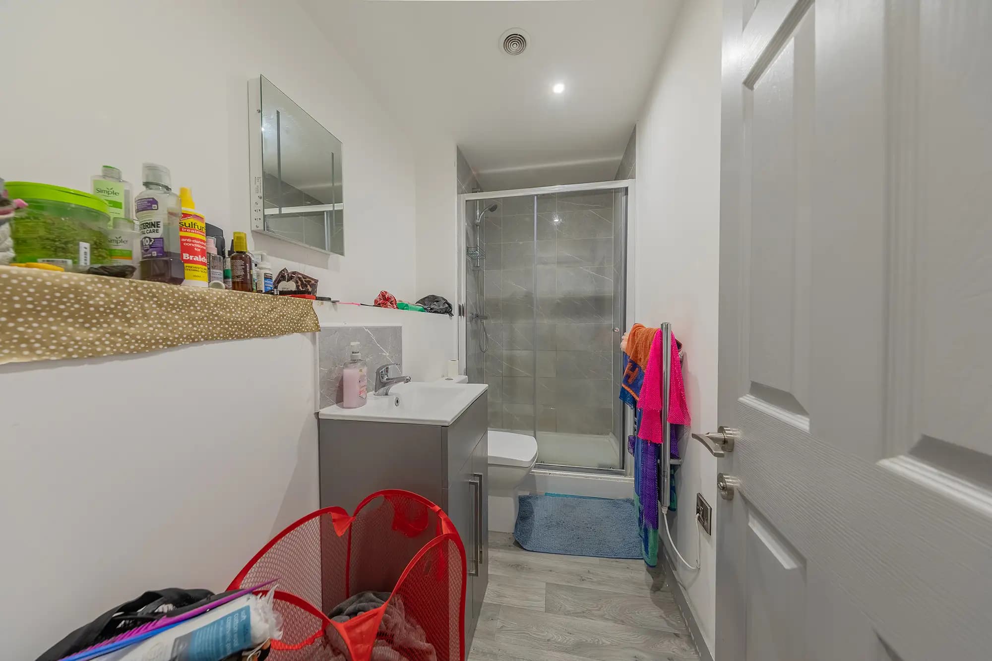 property photo 9 of 19