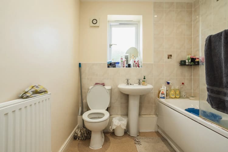 property photo 8 of 24