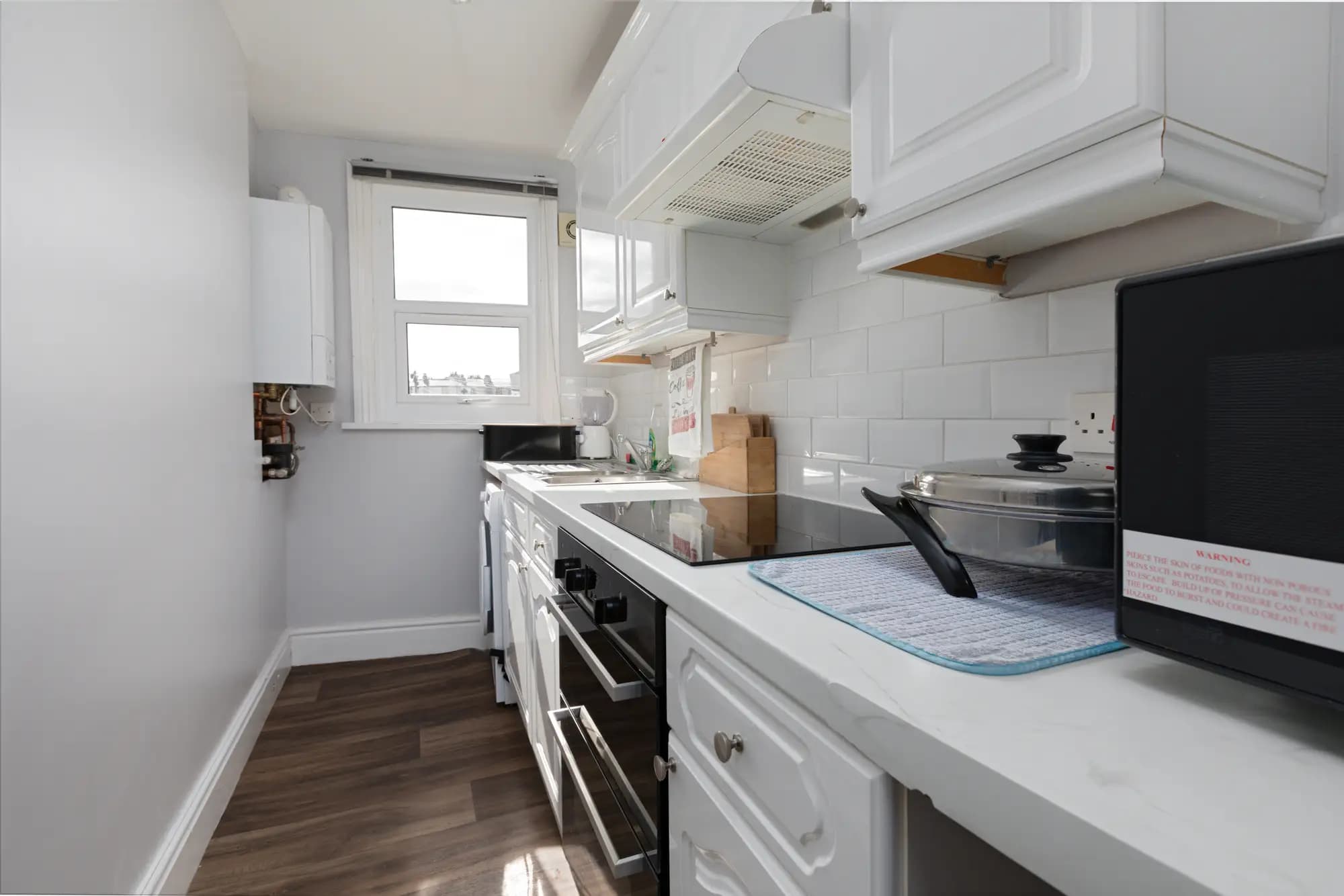 property photo 5 of 25