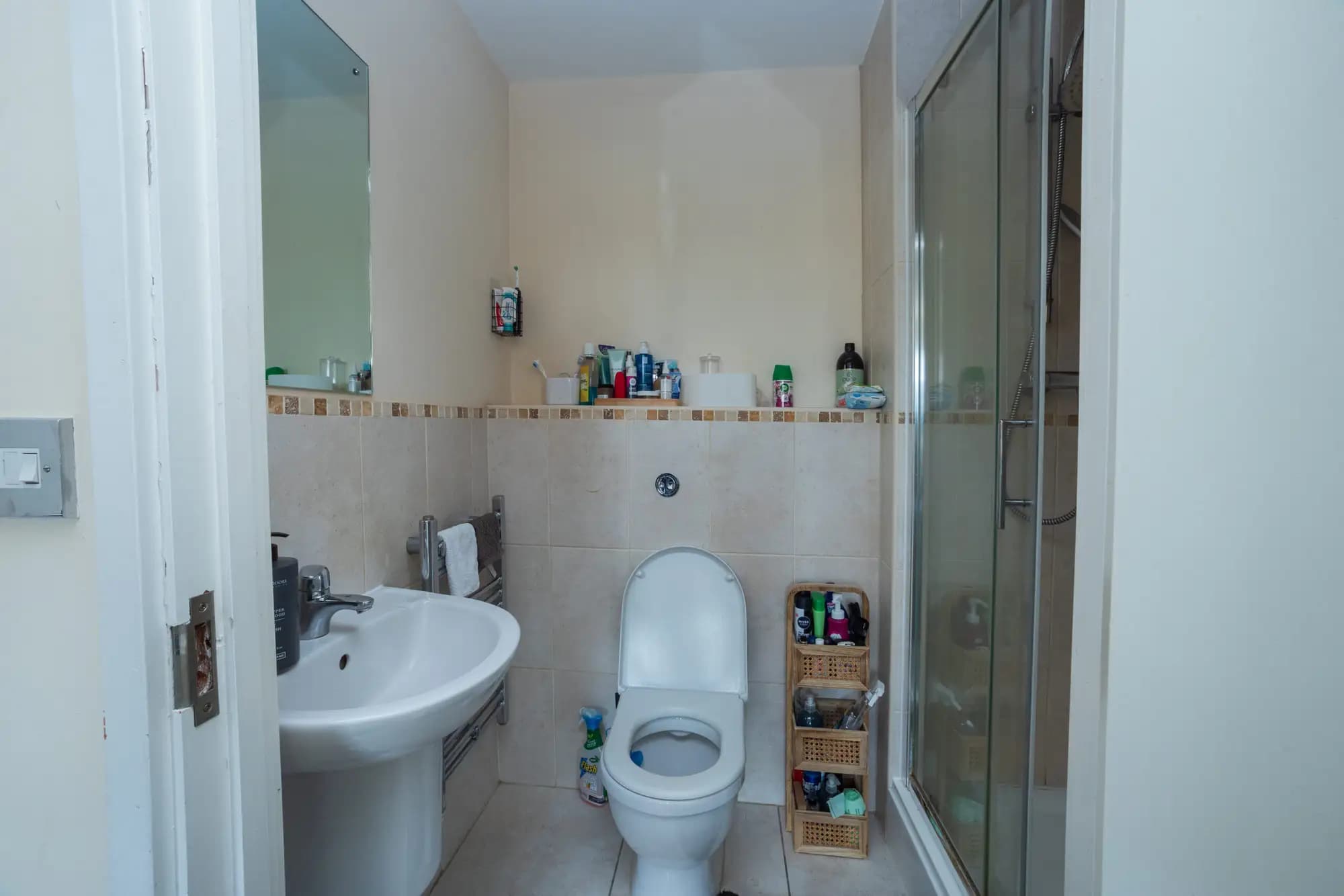 property photo 7 of 15
