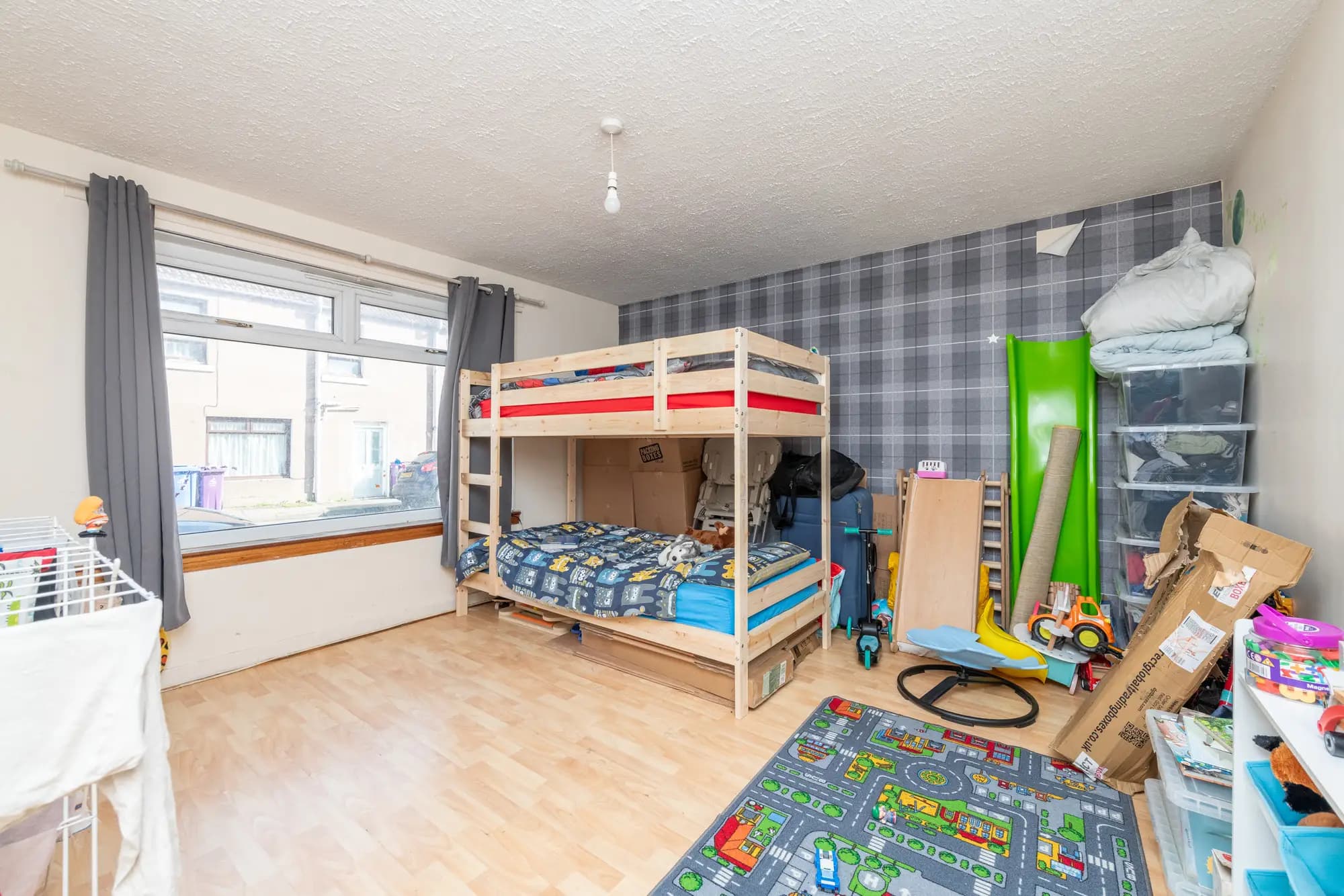 property photo 11 of 20