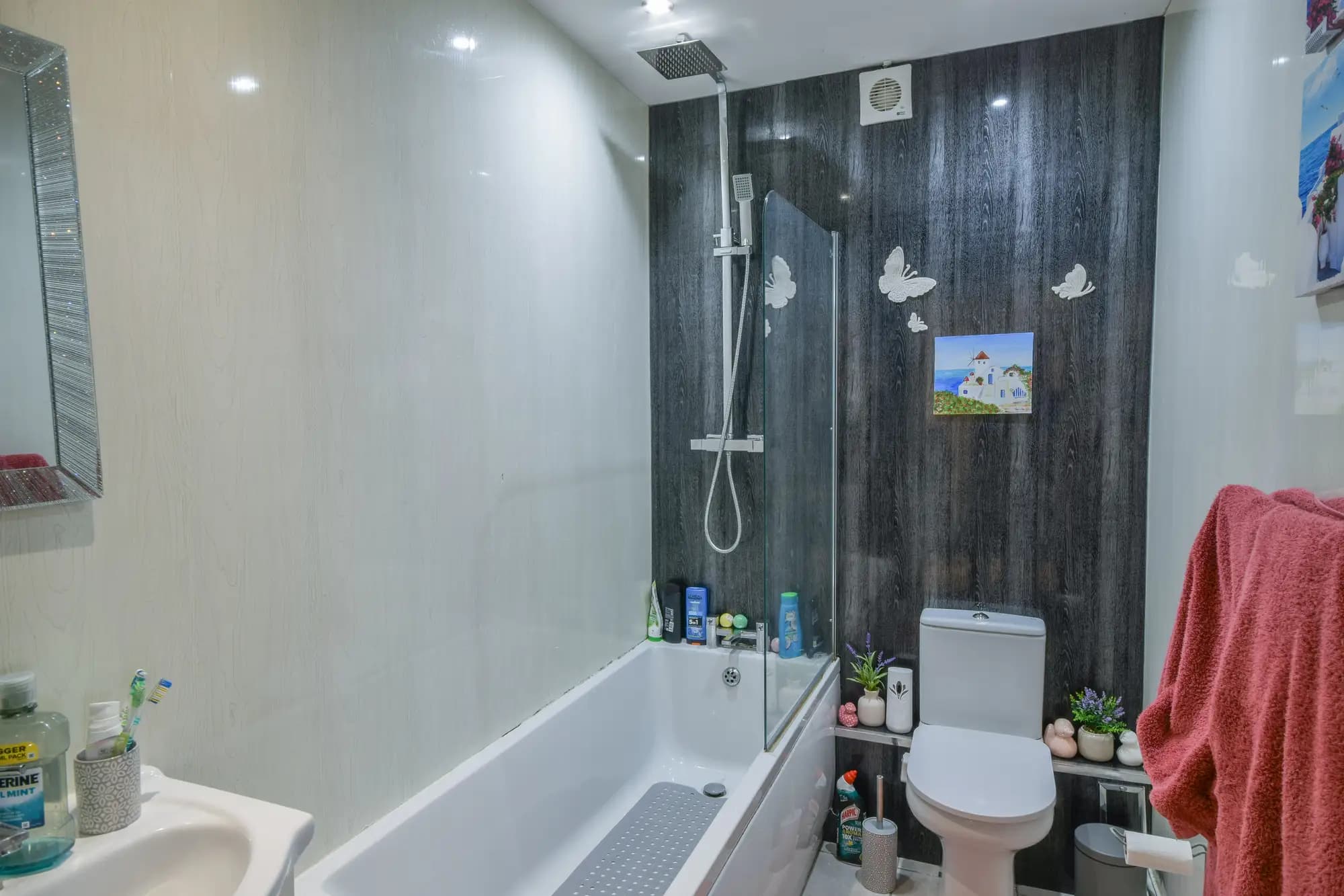 property photo 6 of 13