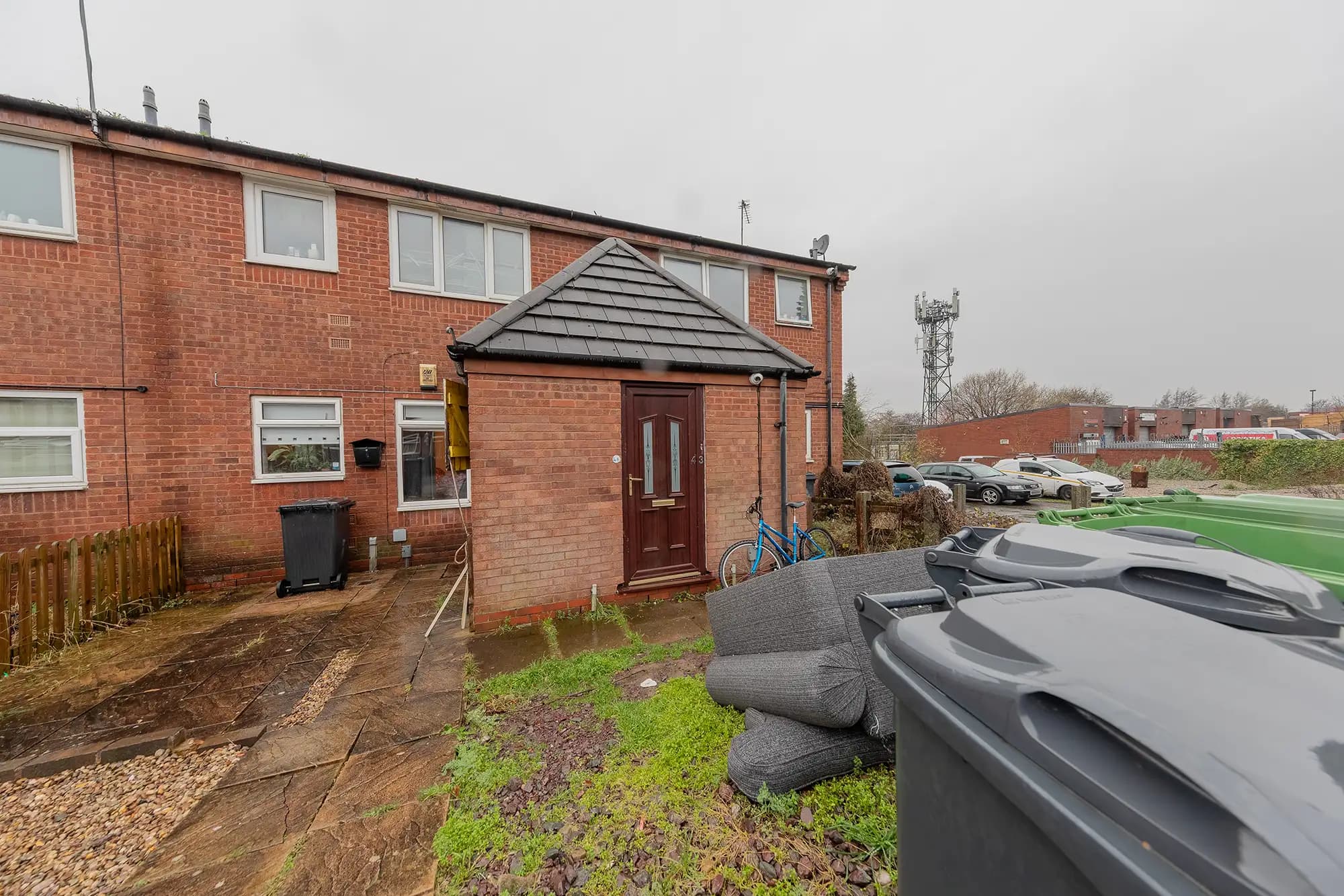 property photo 16 of 17