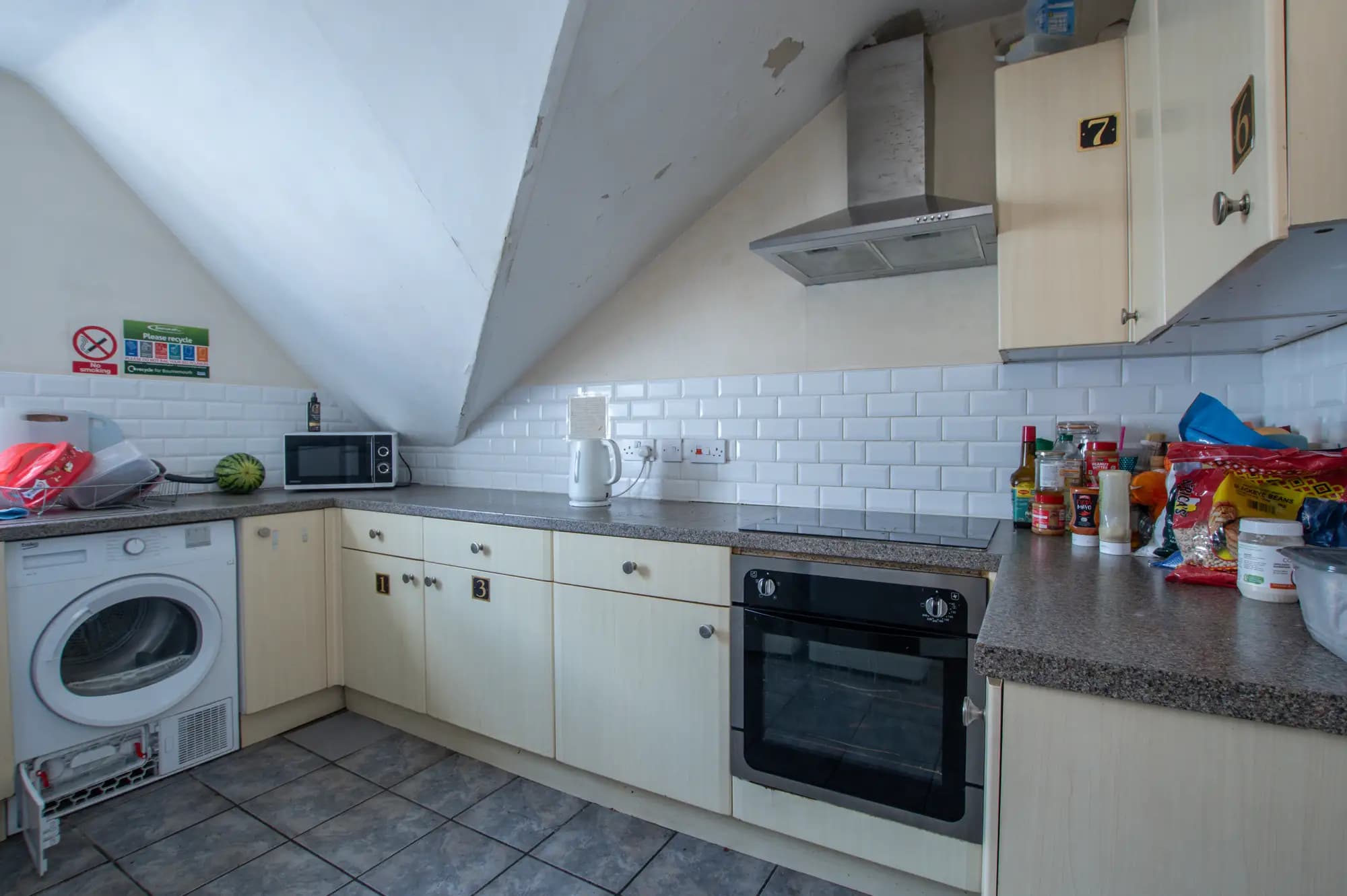 property photo 18 of 25