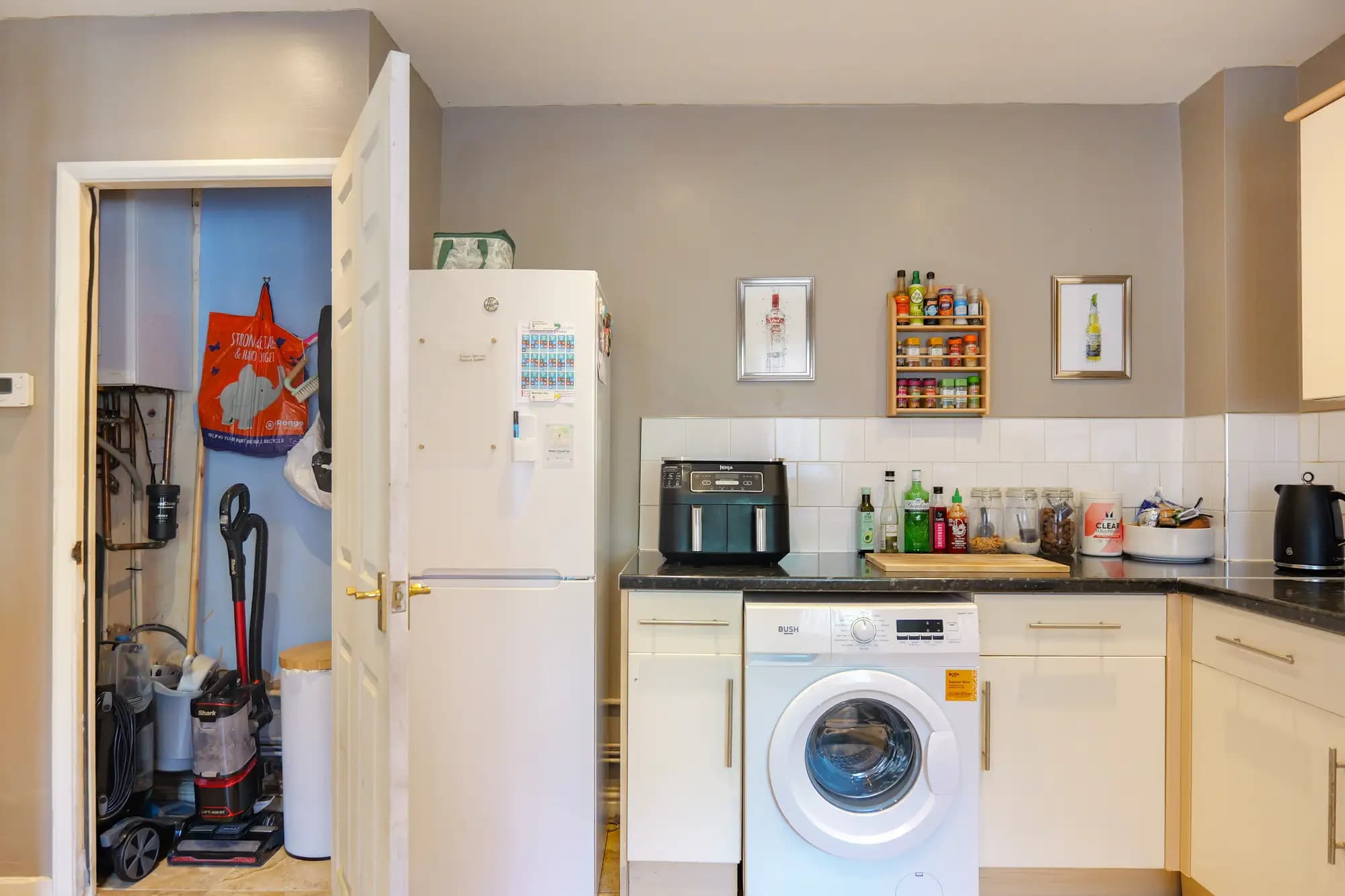 property photo 11 of 31