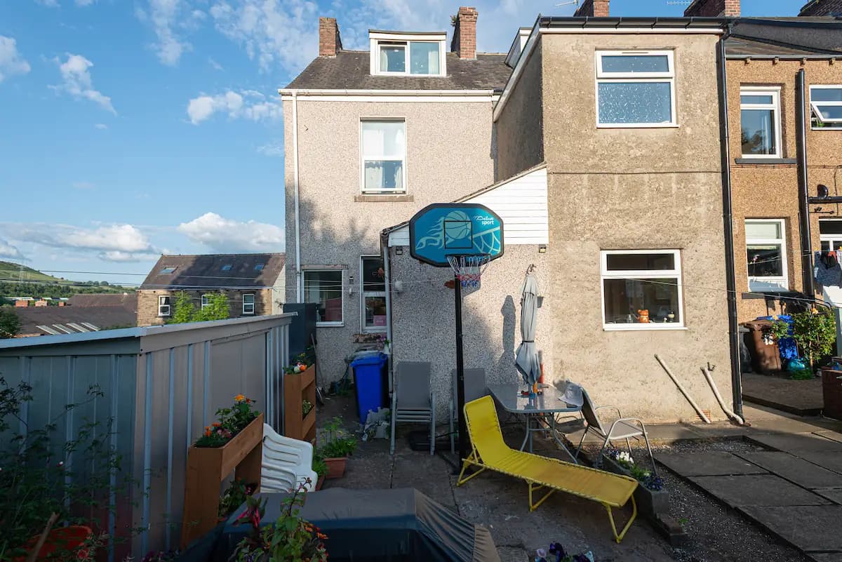 property photo 17 of 19