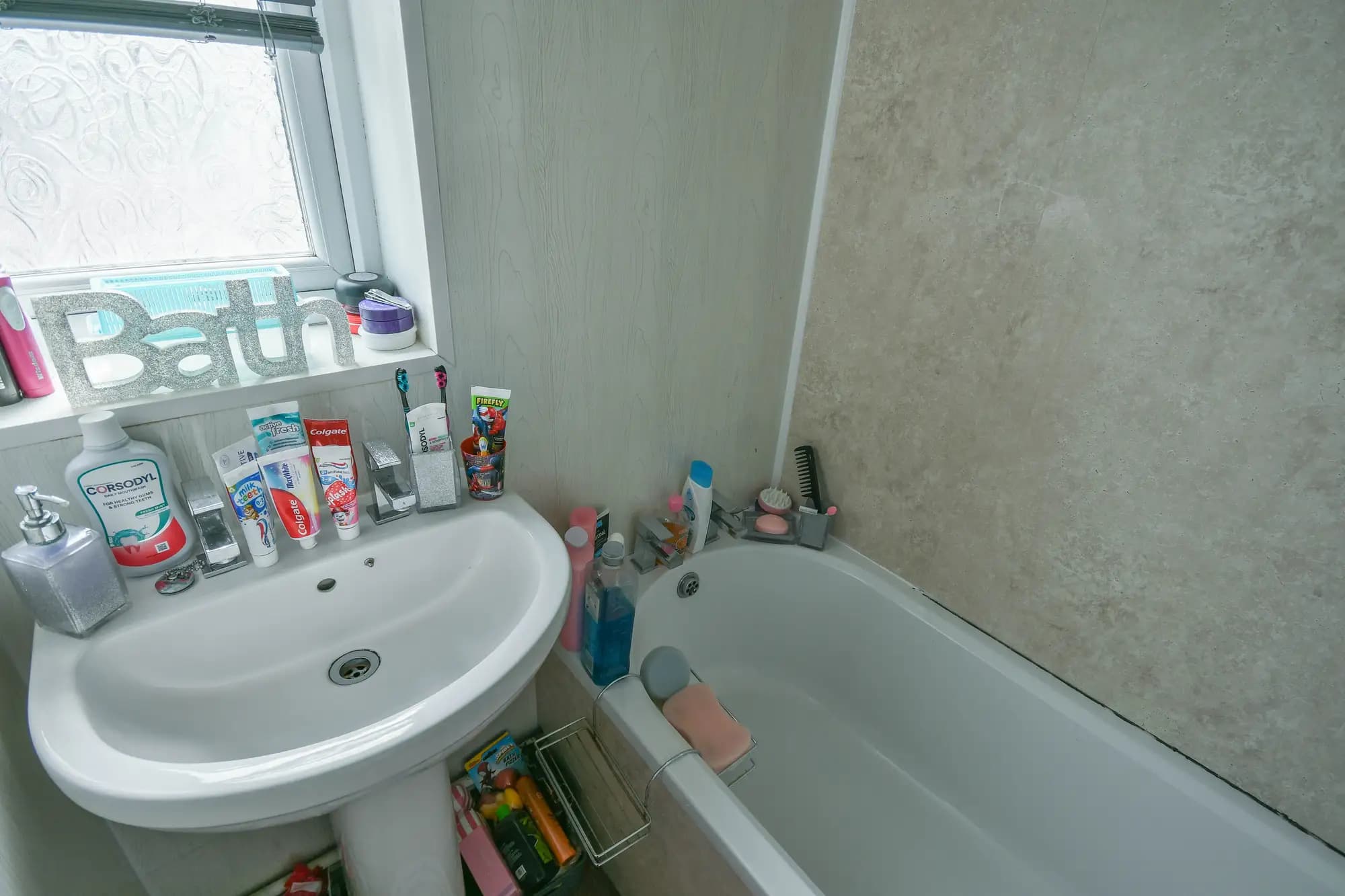 property photo 9 of 27