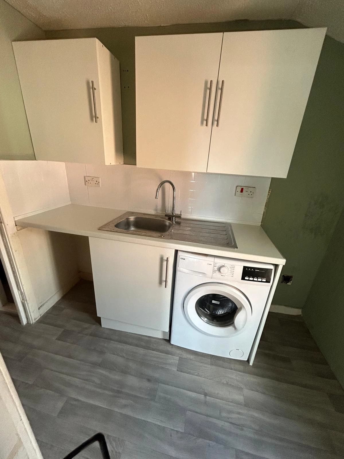 property photo 2 of 33