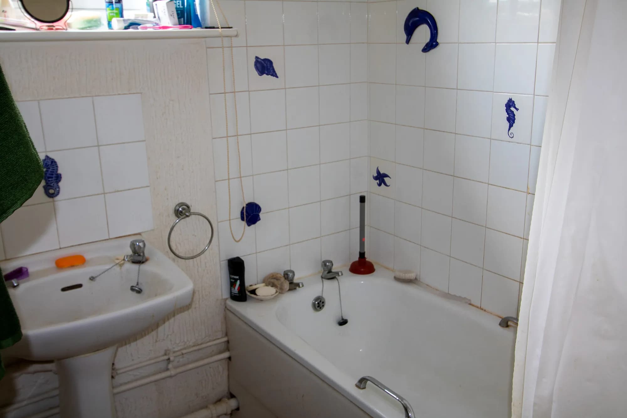 property photo 7 of 12