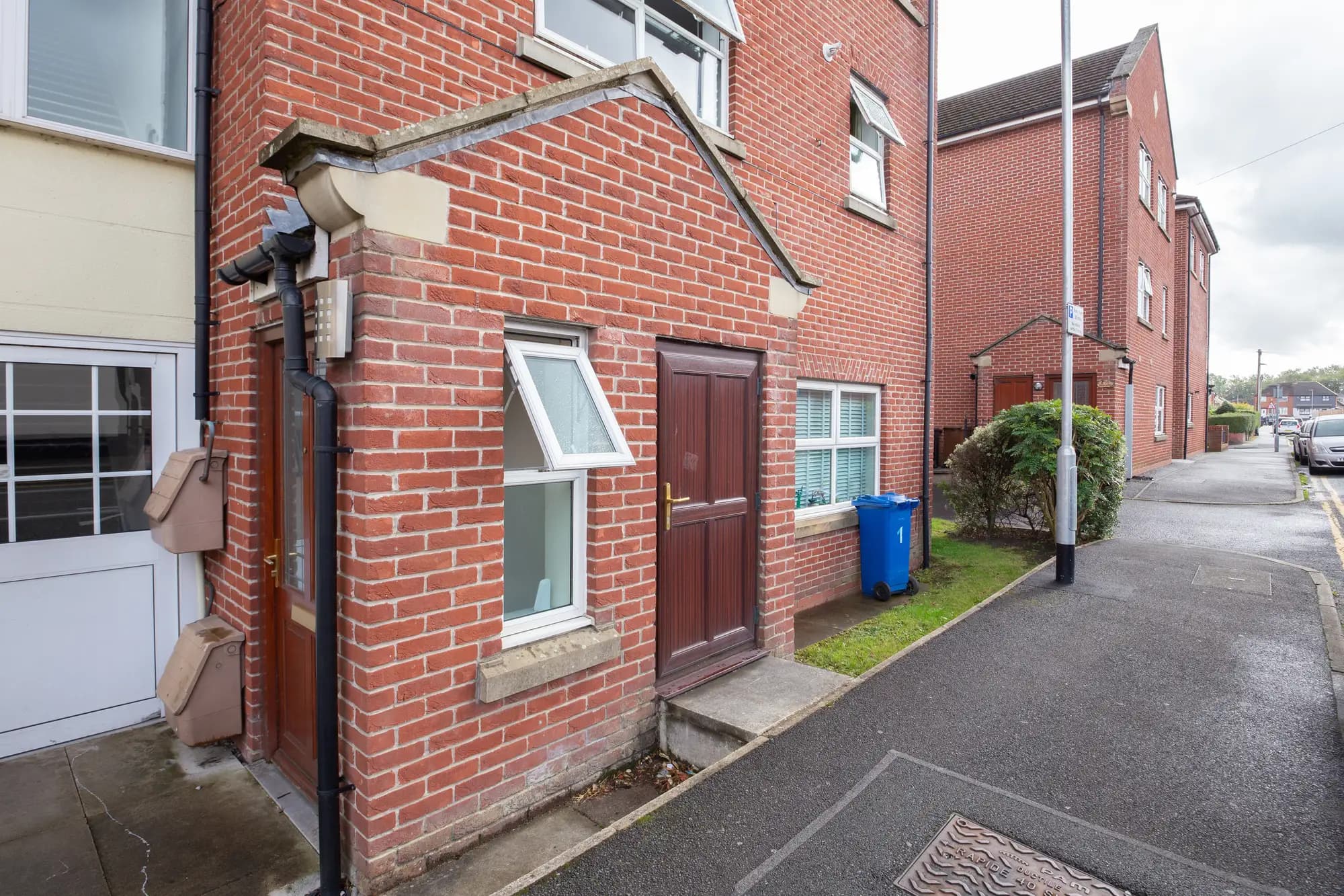 property photo 21 of 23