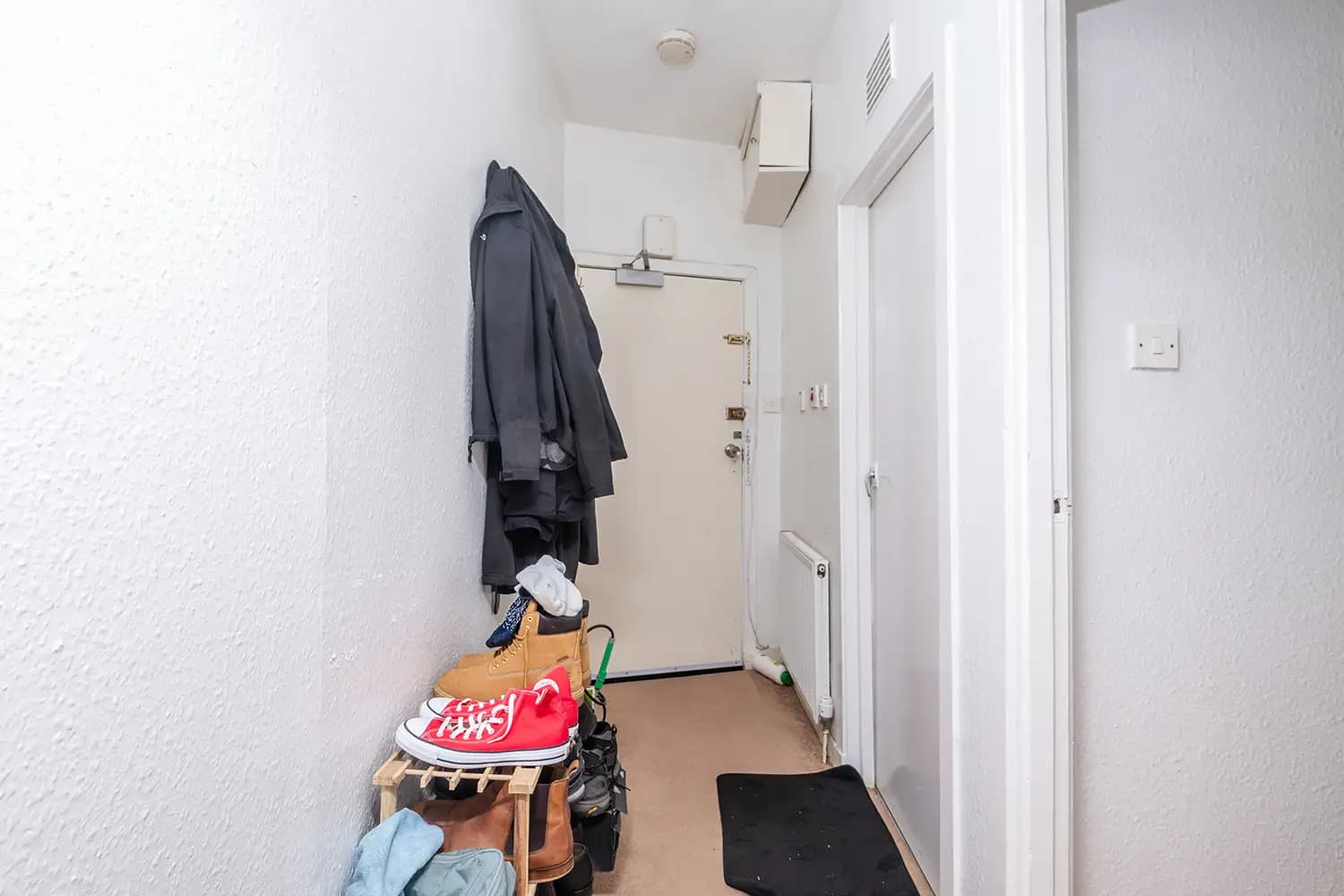 property photo 15 of 32