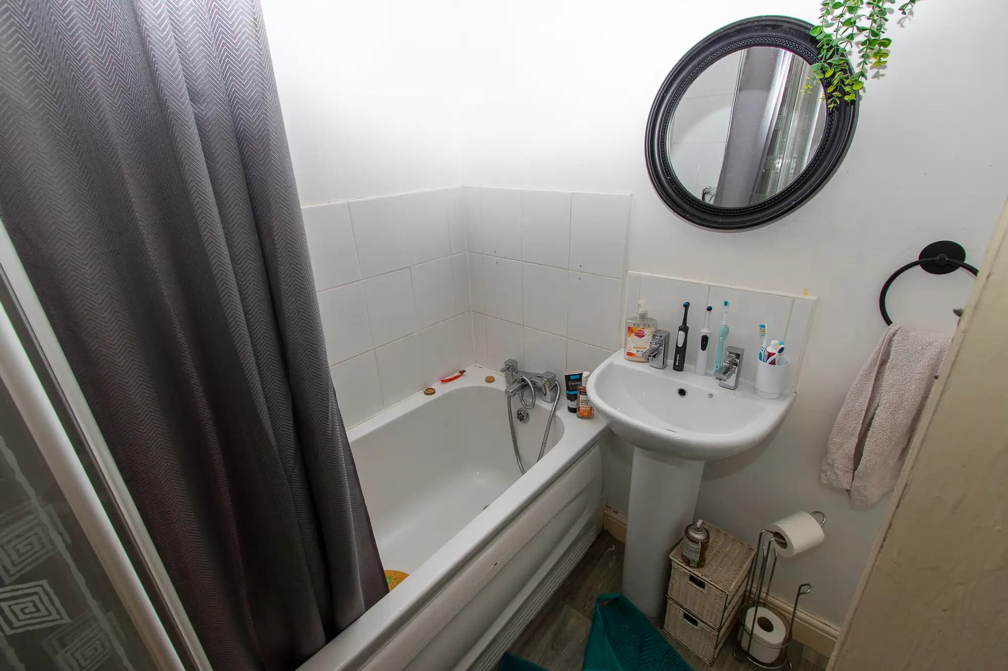 property photo 6 of 13