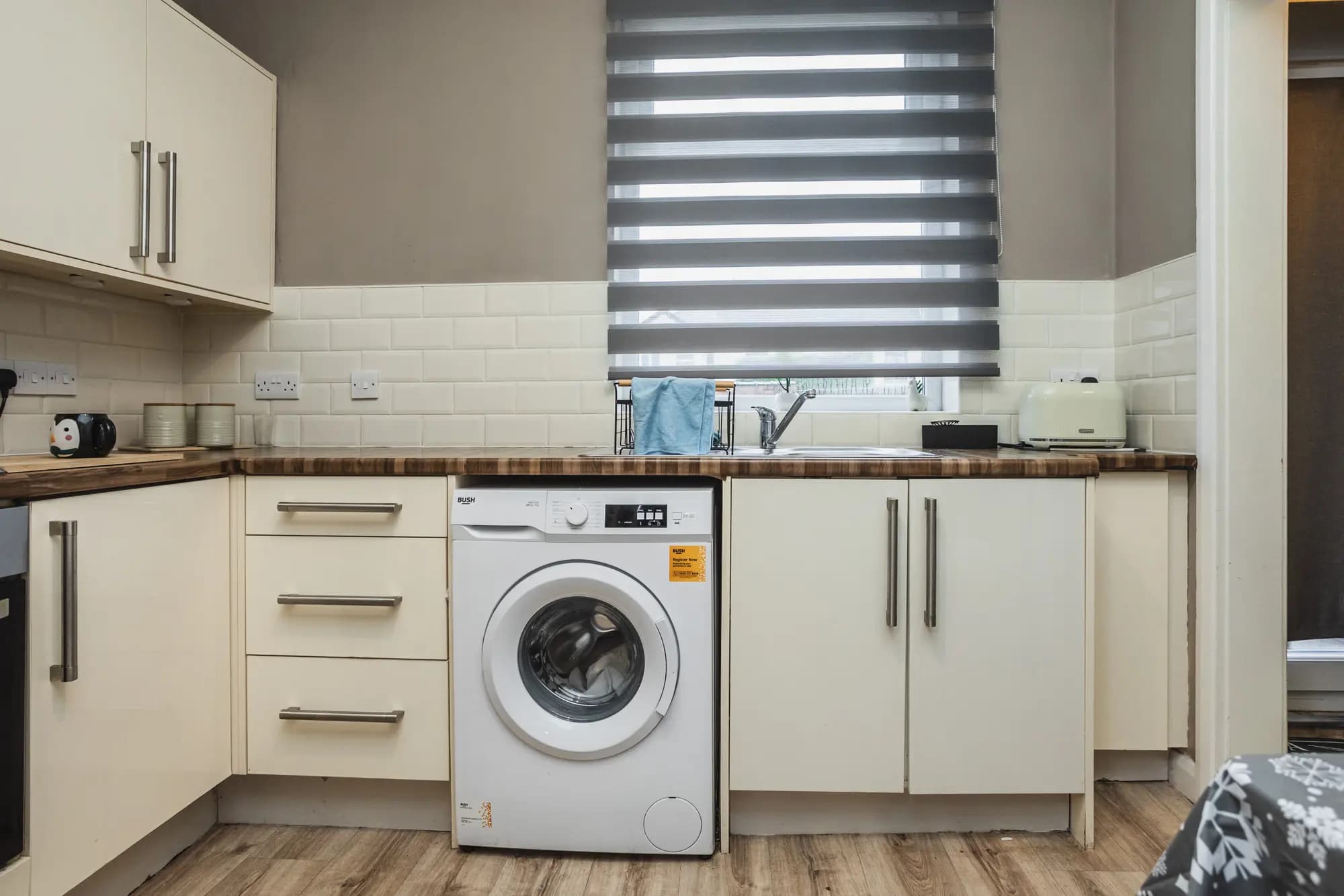 property photo 8 of 30