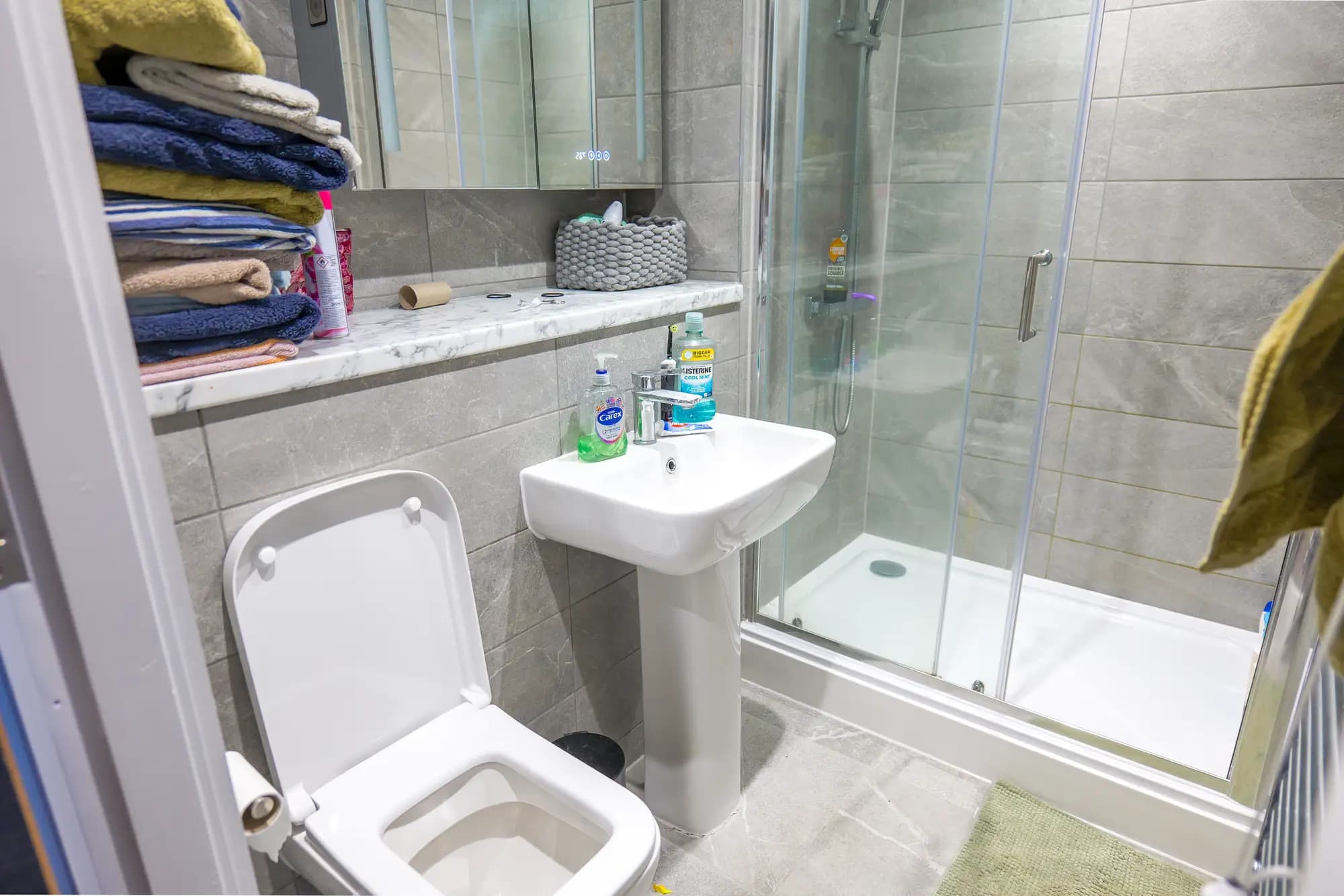 property photo 4 of 24