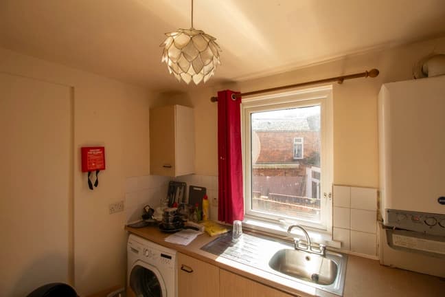 property photo 9 of 30