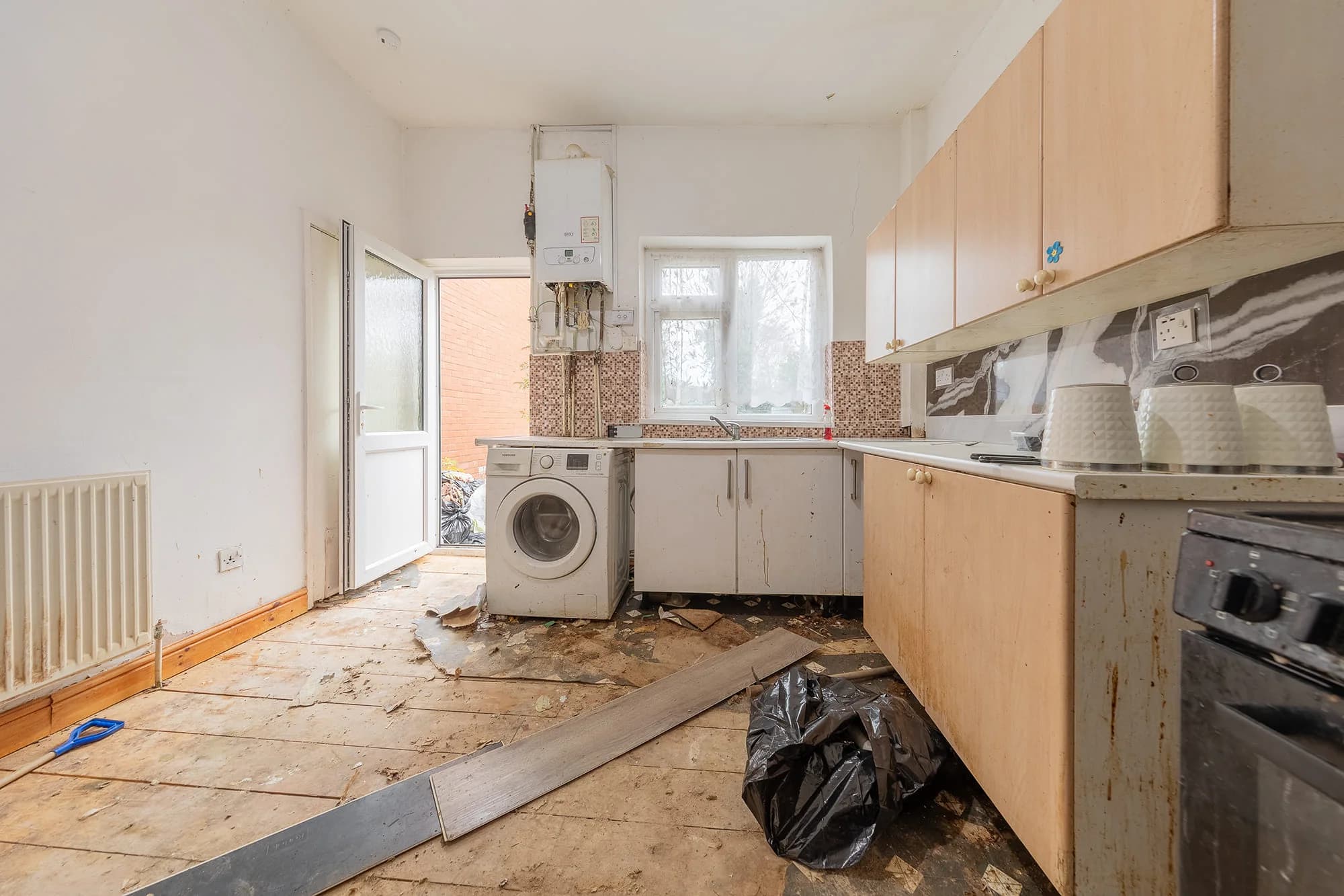 property photo 7 of 18