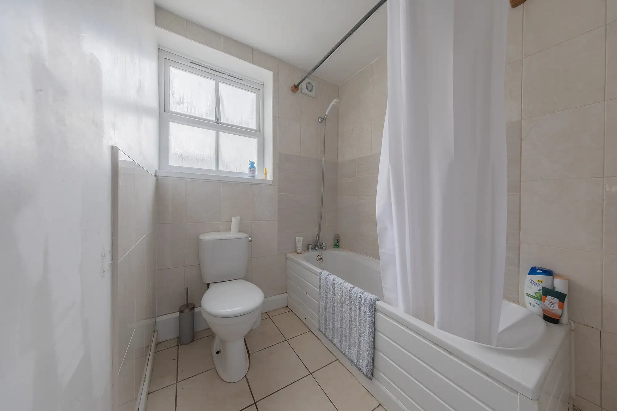 property photo 8 of 30