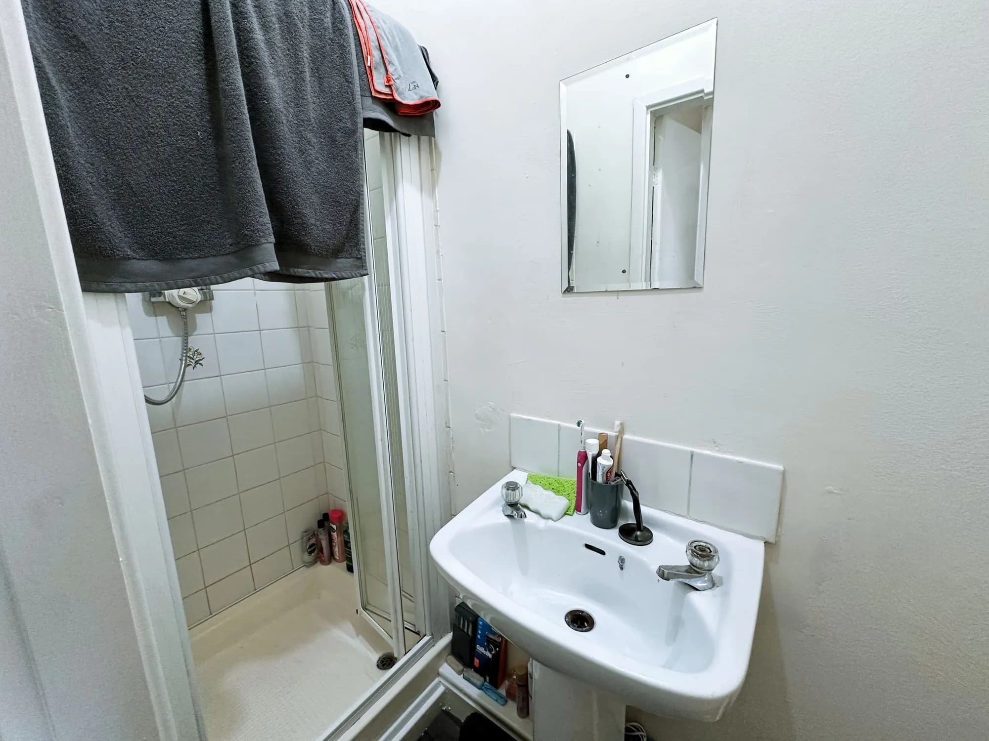 property photo 18 of 42