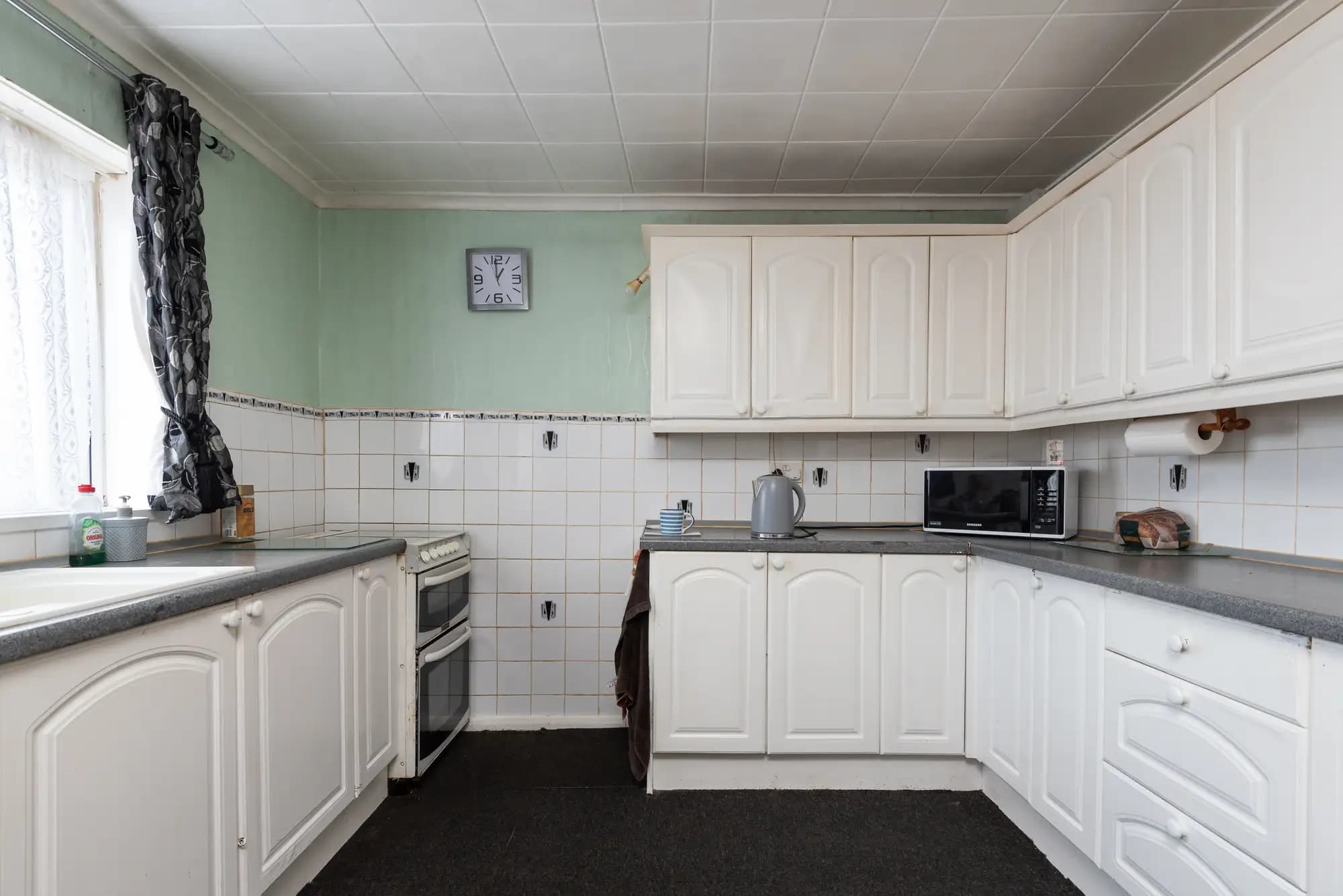 property photo 6 of 24