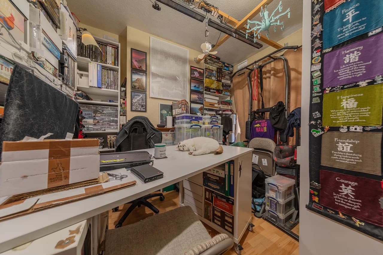 property photo 4 of 19