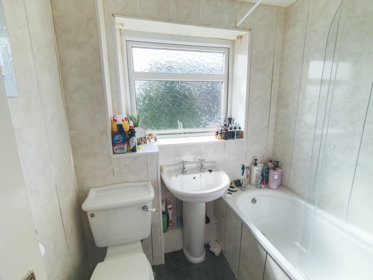 property photo 7 of 17